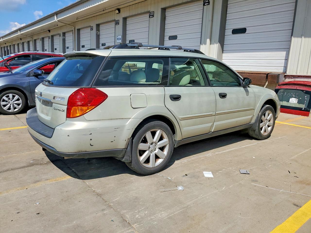 2007 Subaru Outback Outback 2.5i Beige vin: 4S4BP61C477337820