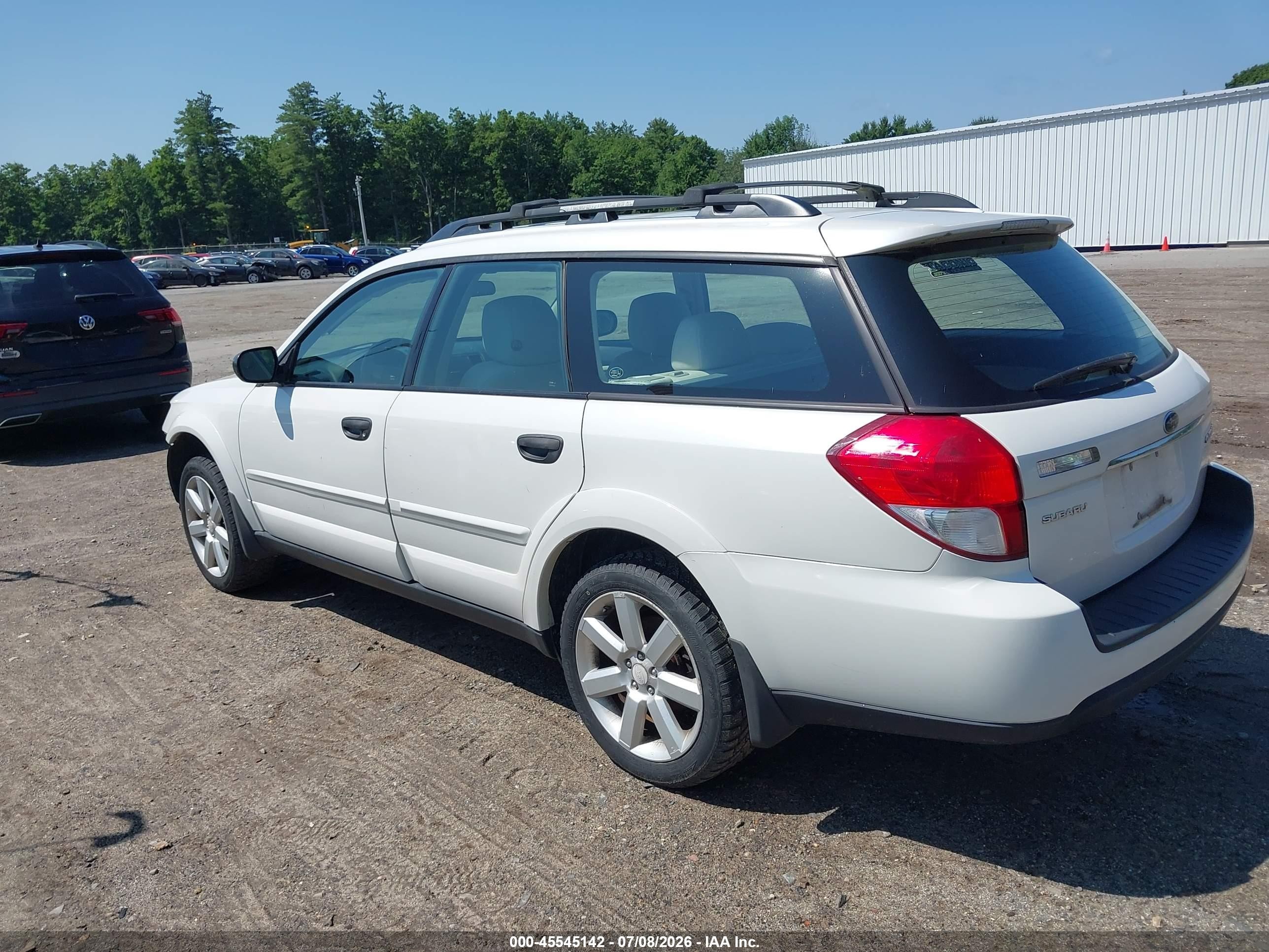 2008 Subaru Outback (natl) 2.5i L.l. Bean Edition/i White vin: 4S4BP61C487363657