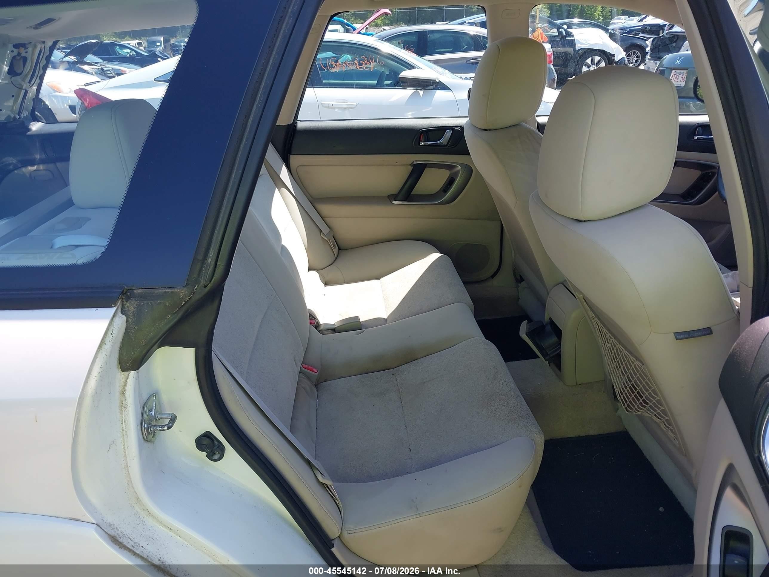 2008 Subaru Outback (natl) 2.5i L.l. Bean Edition/i White vin: 4S4BP61C487363657
