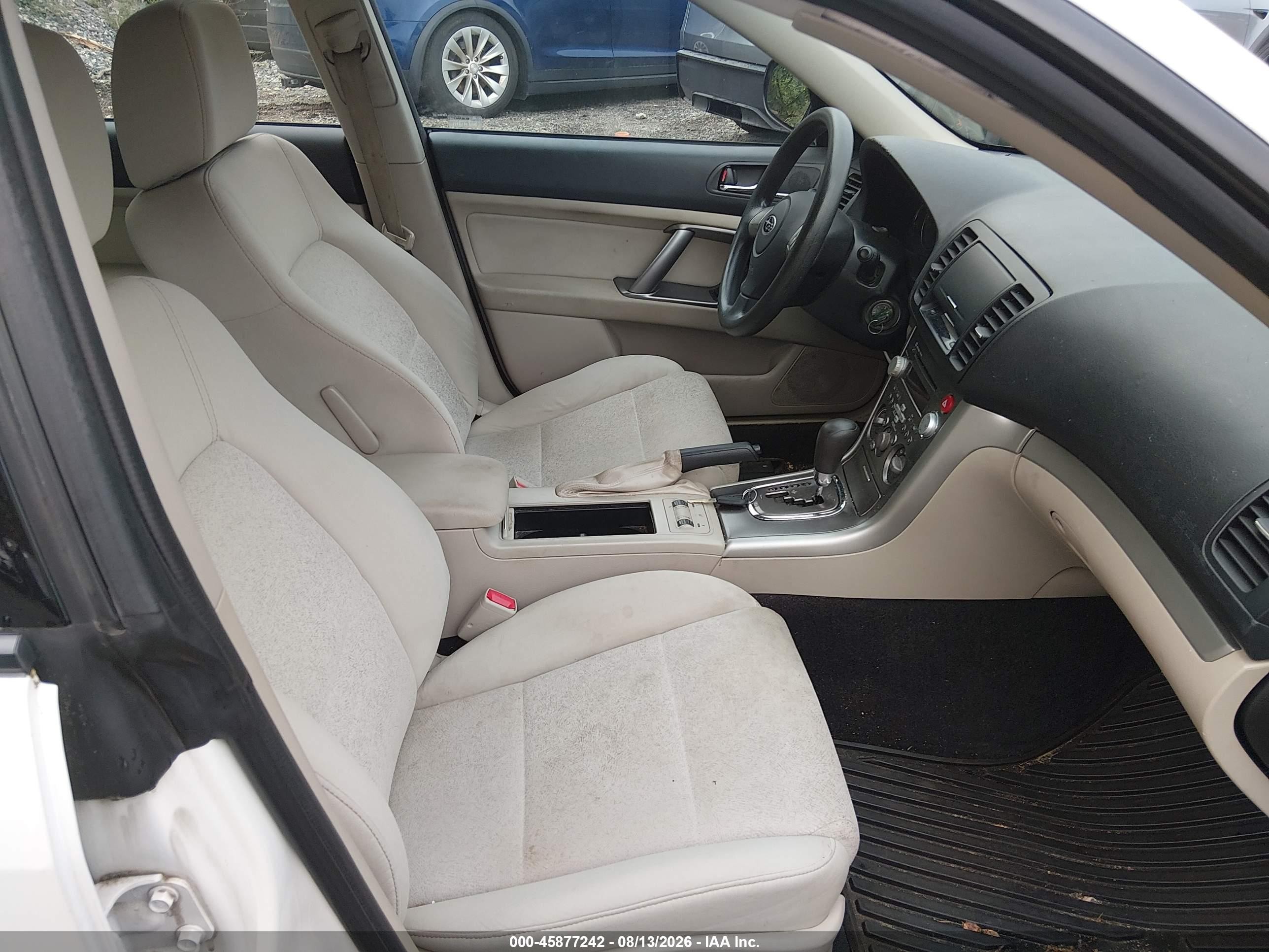2009 Subaru Outback 2.5i White vin: 4S4BP61C497314184