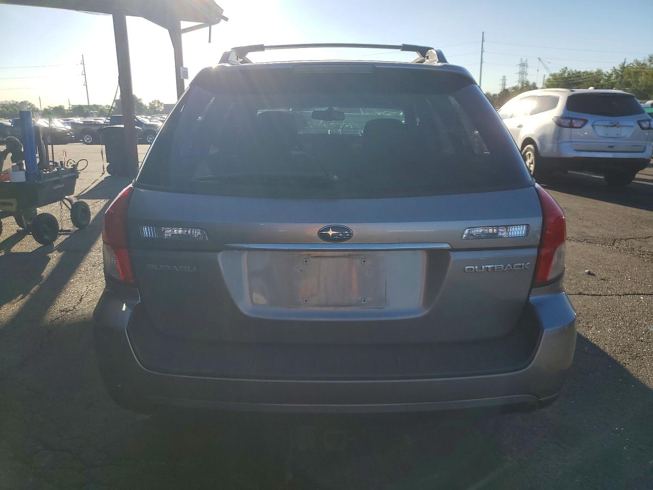2009 Subaru Outback 2.5i Silver vin: 4S4BP61C497331132