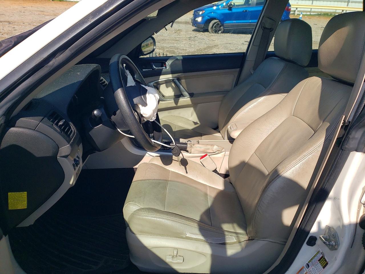 2009 Subaru Outback 2.5i White vin: 4S4BP61C497331762