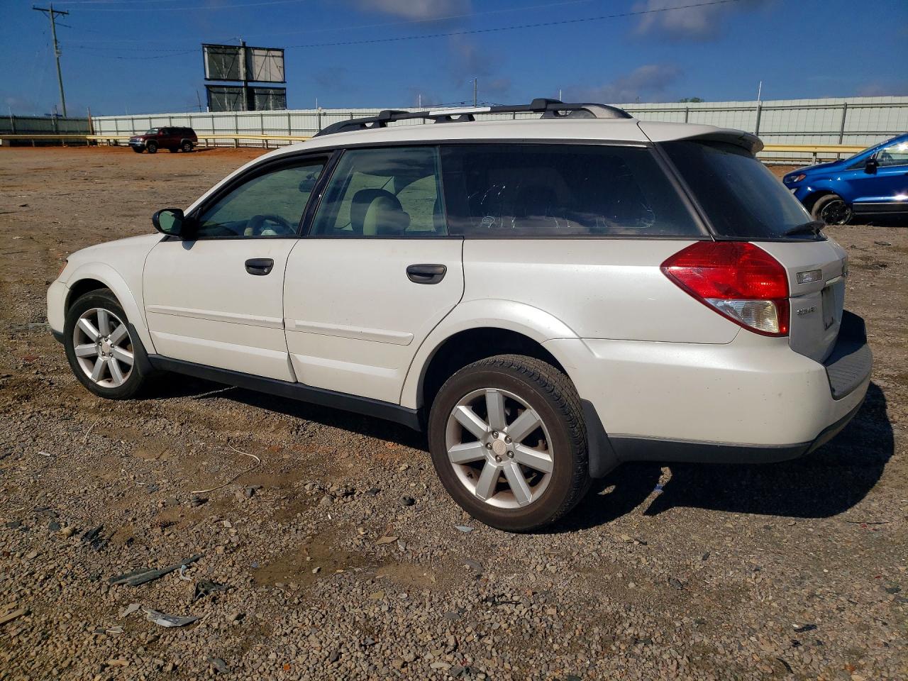 2009 Subaru Outback 2.5i White vin: 4S4BP61C497331762