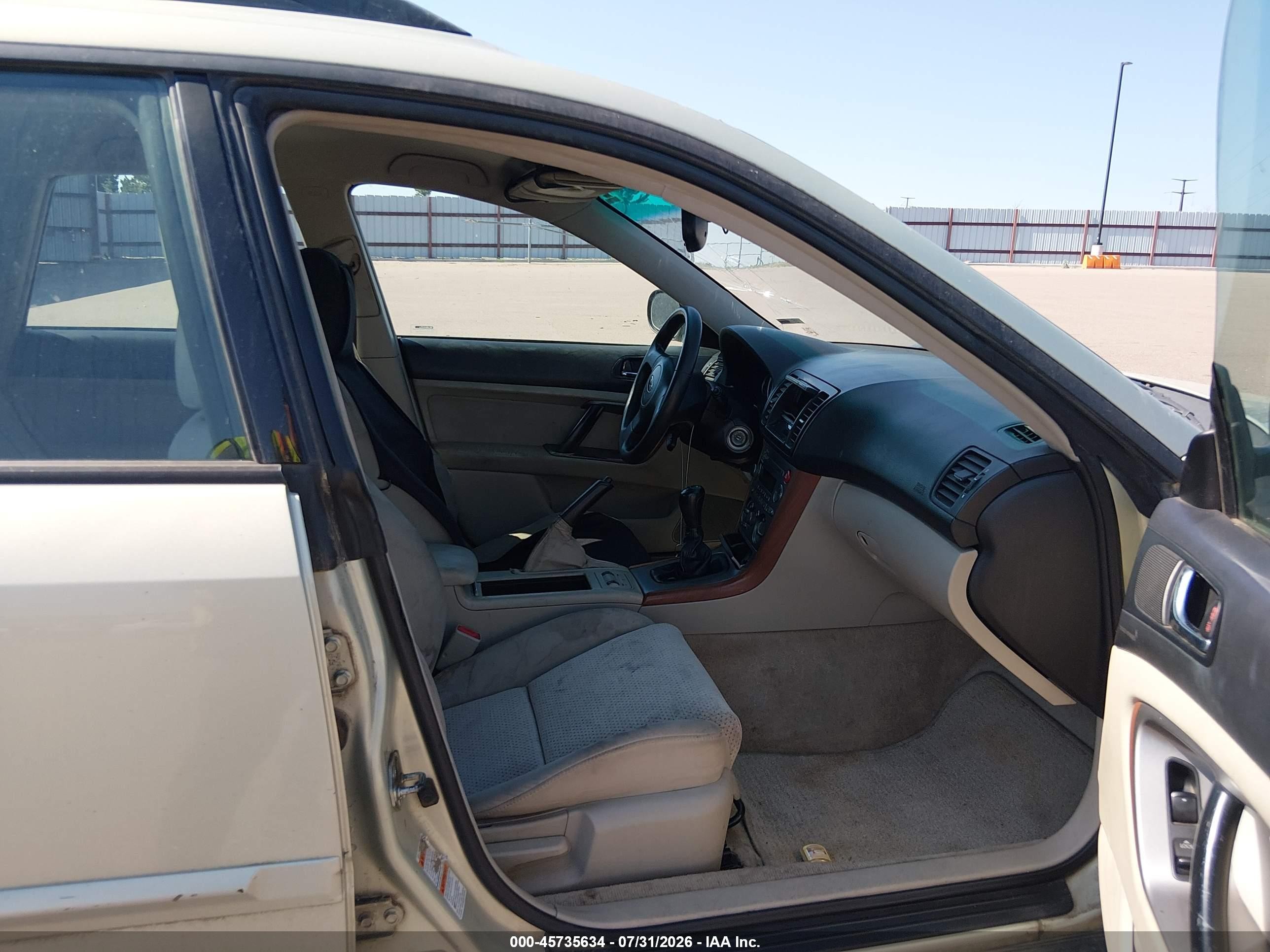 2005 Subaru Outback 2.5i Champagne vin: 4S4BP61C556313402