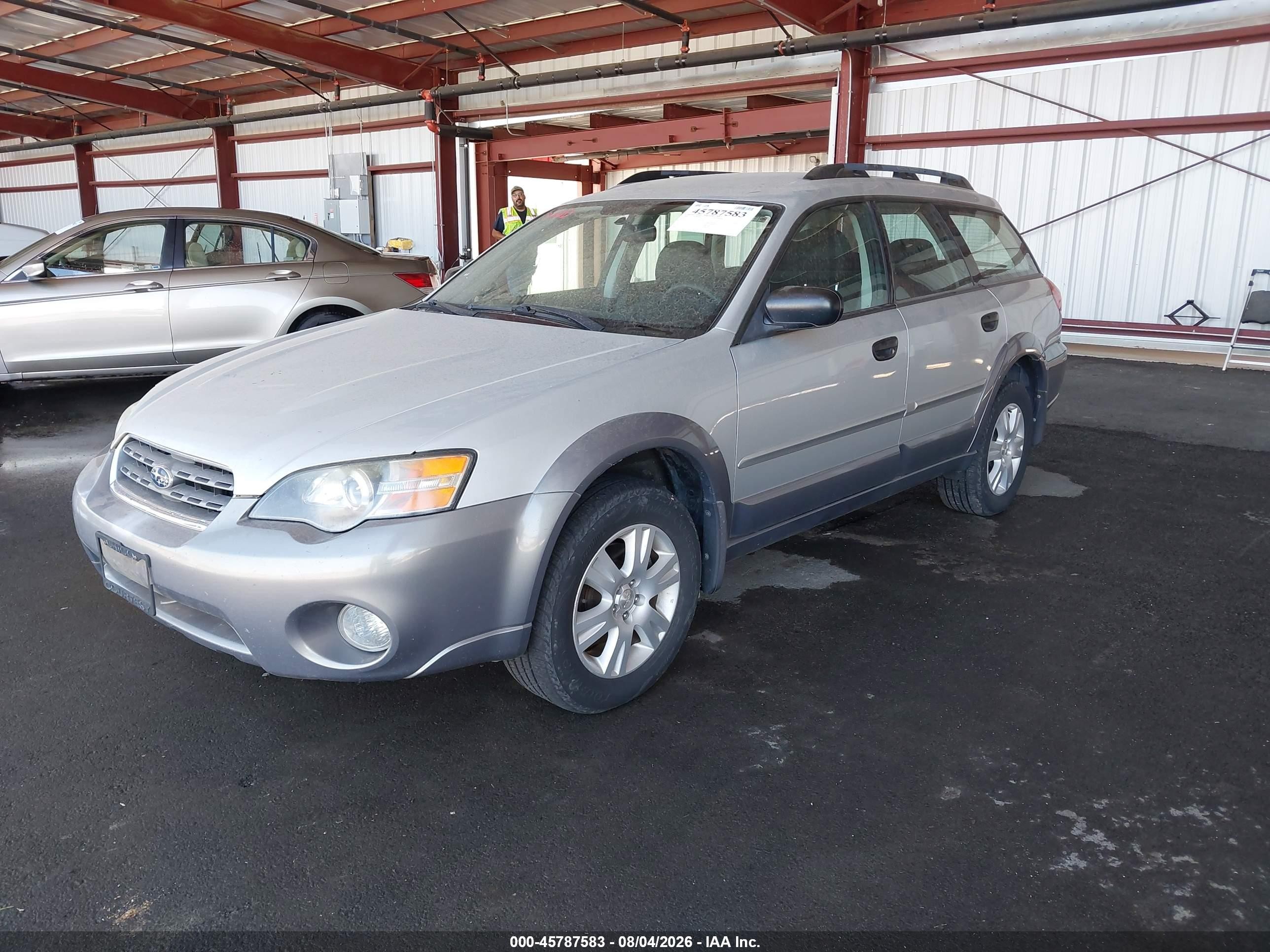 2005 Subaru Outback 2.5i Серебряный vin: 4S4BP61C557337452