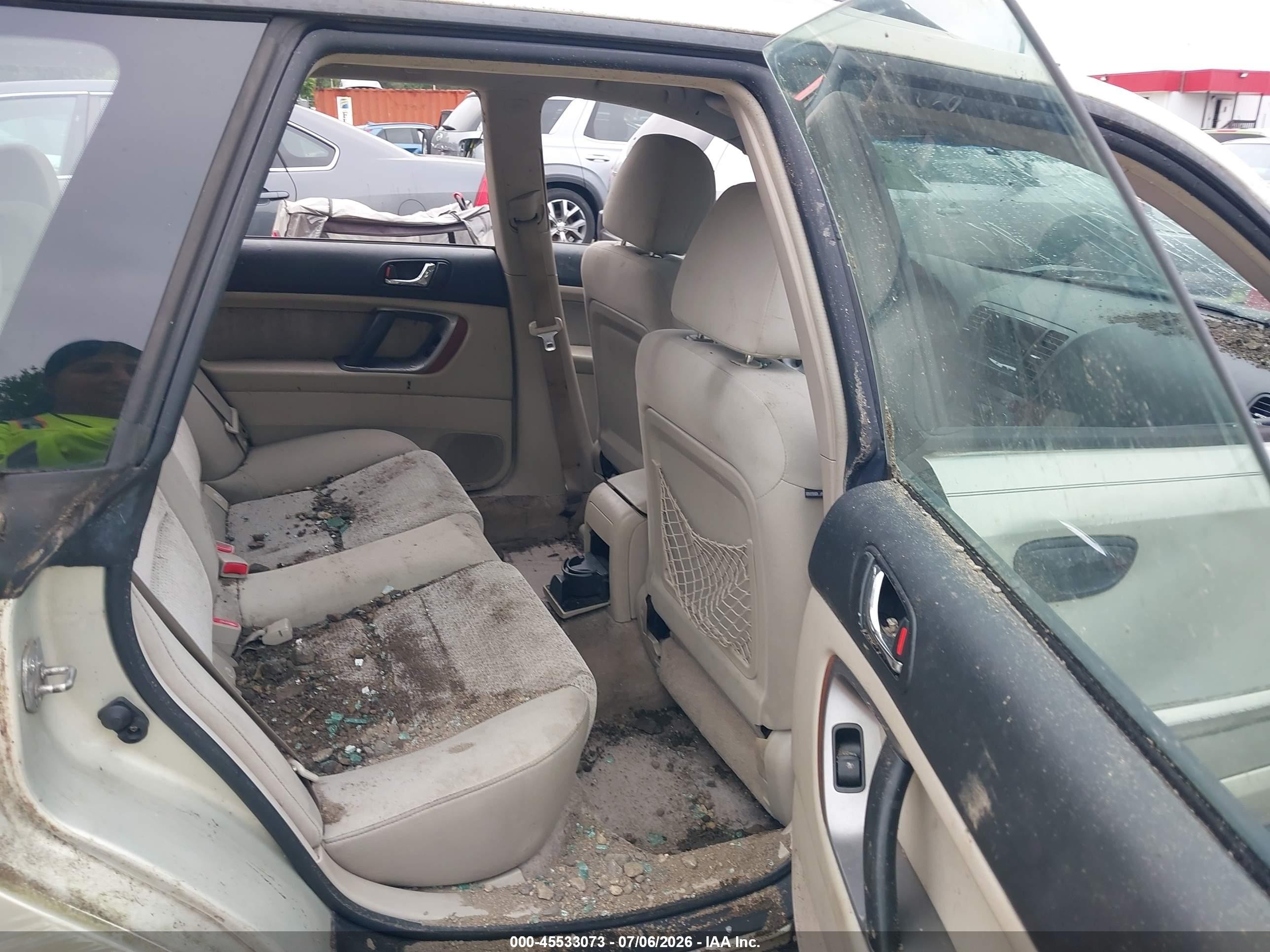 2005 Subaru Outback 2.5i Gold vin: 4S4BP61C557387395