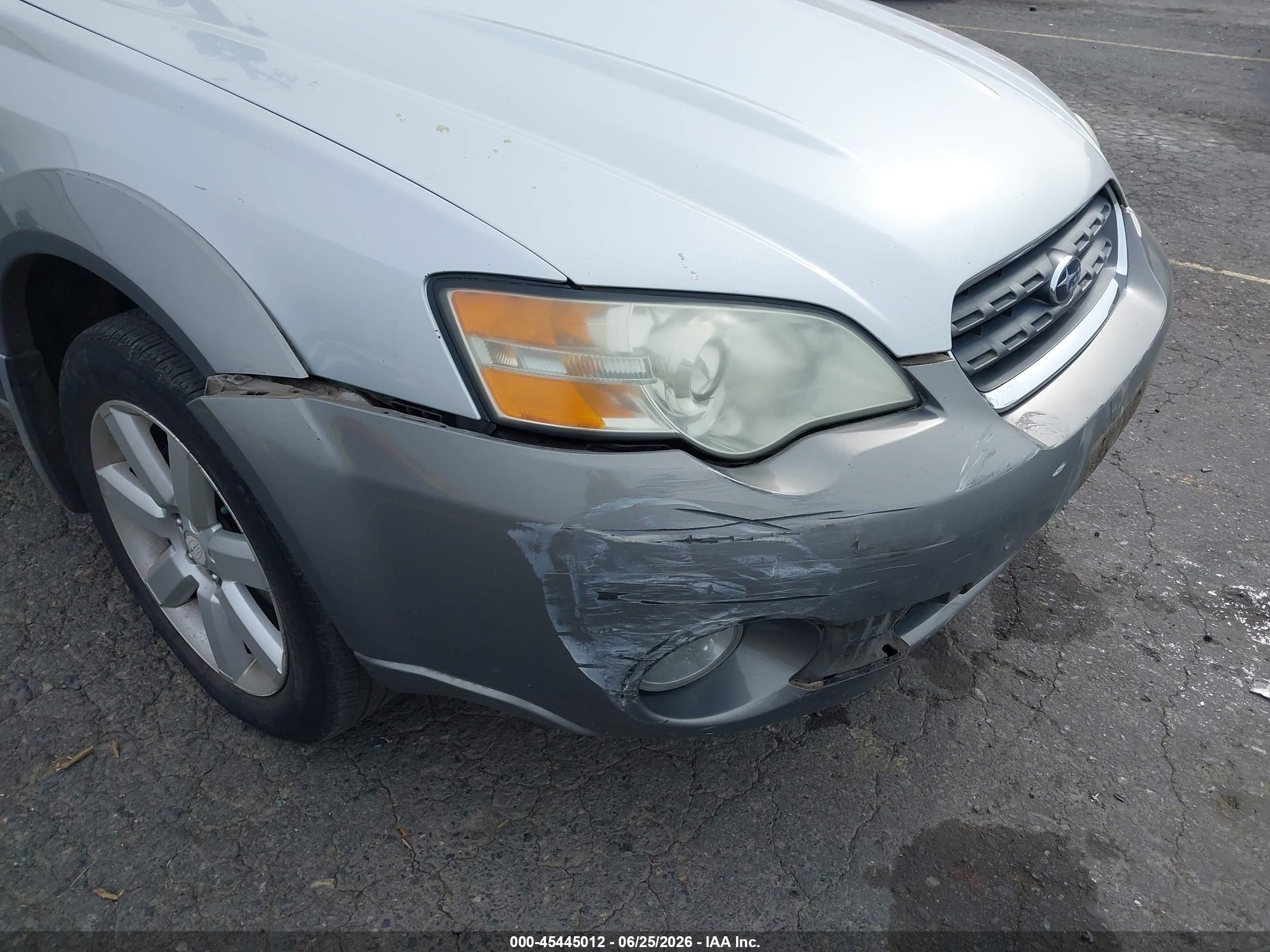 2006 Subaru Outback 2.5i Silver vin: 4S4BP61C566326801