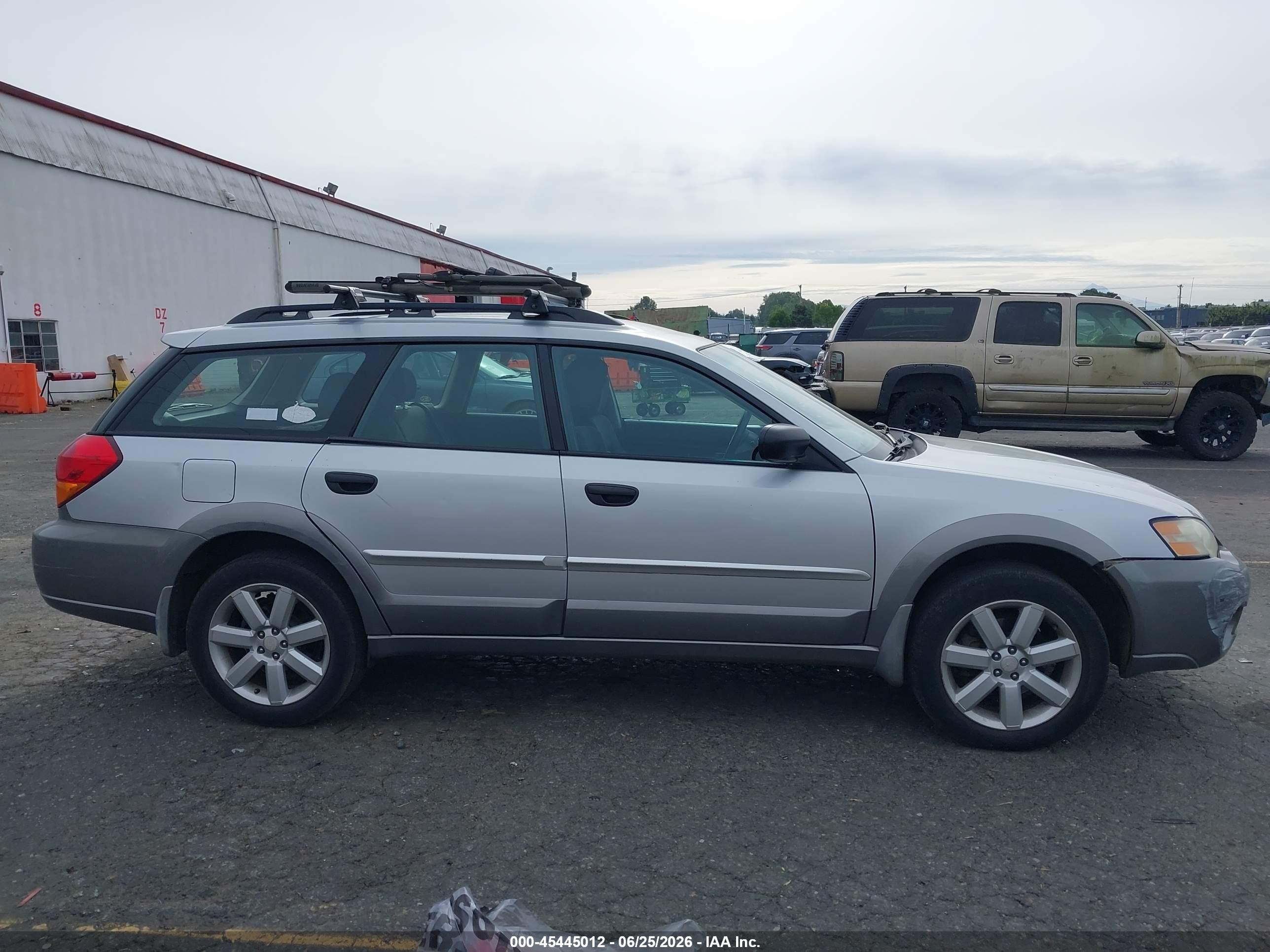 2006 Subaru Outback 2.5i Silver vin: 4S4BP61C566326801