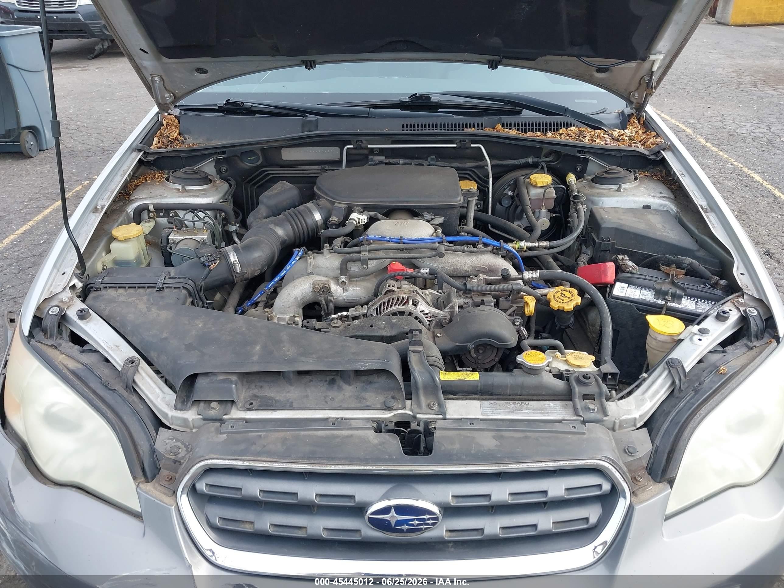 2006 Subaru Outback 2.5i Silver vin: 4S4BP61C566326801