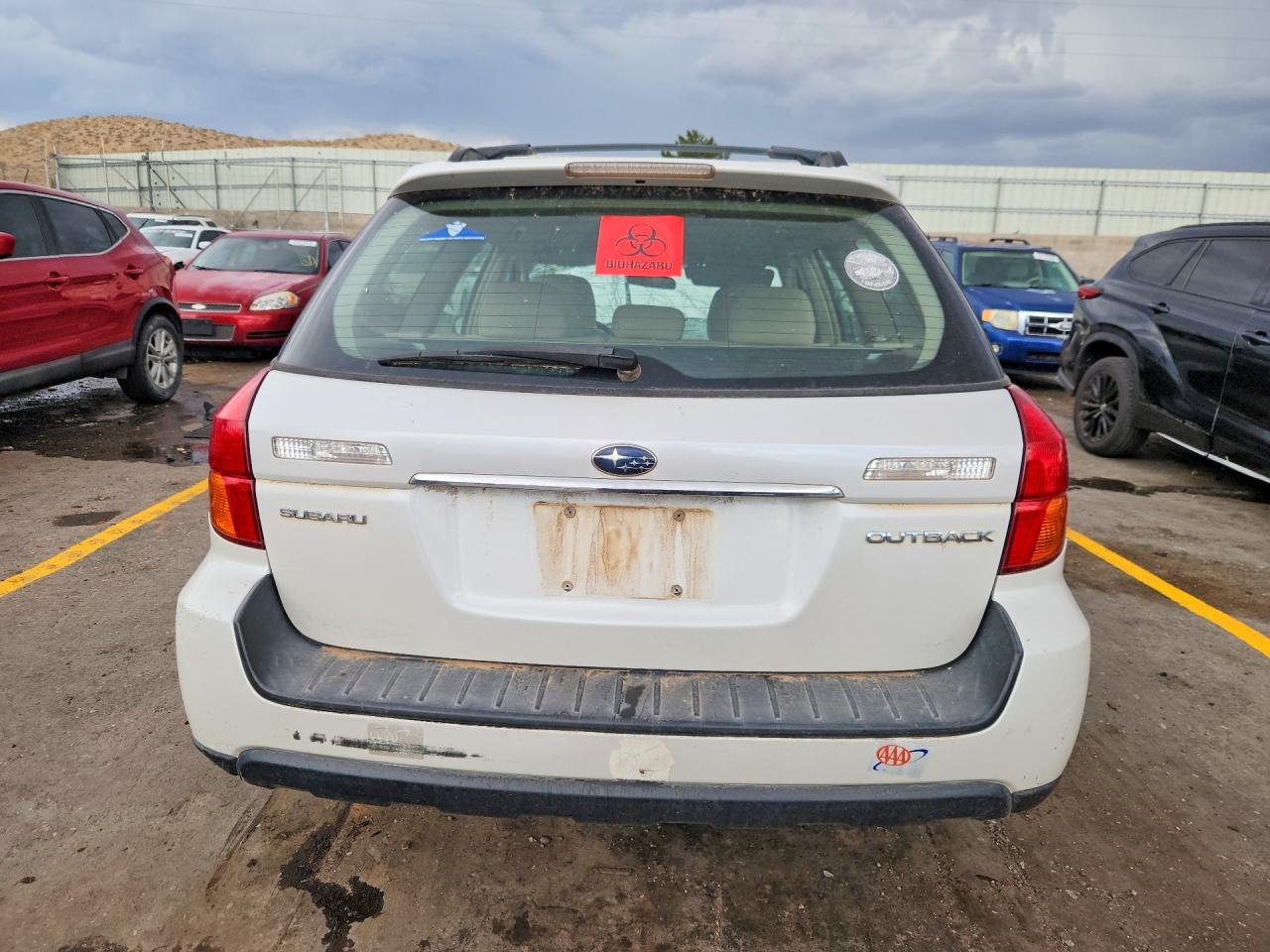 2006 Subaru Legacy Outback 2.5i White vin: 4S4BP61C567332172