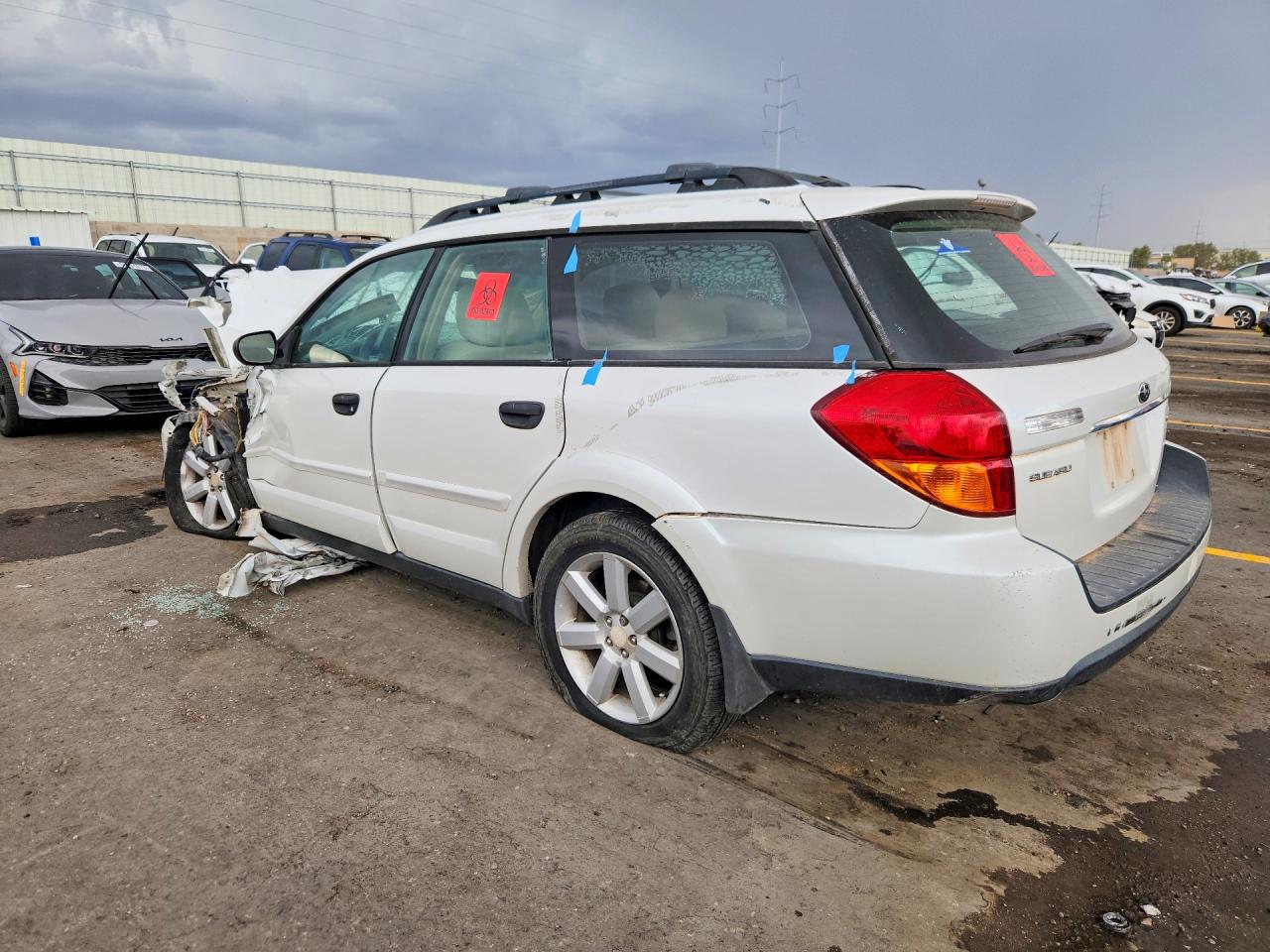 2006 Subaru Legacy Outback 2.5i White vin: 4S4BP61C567332172