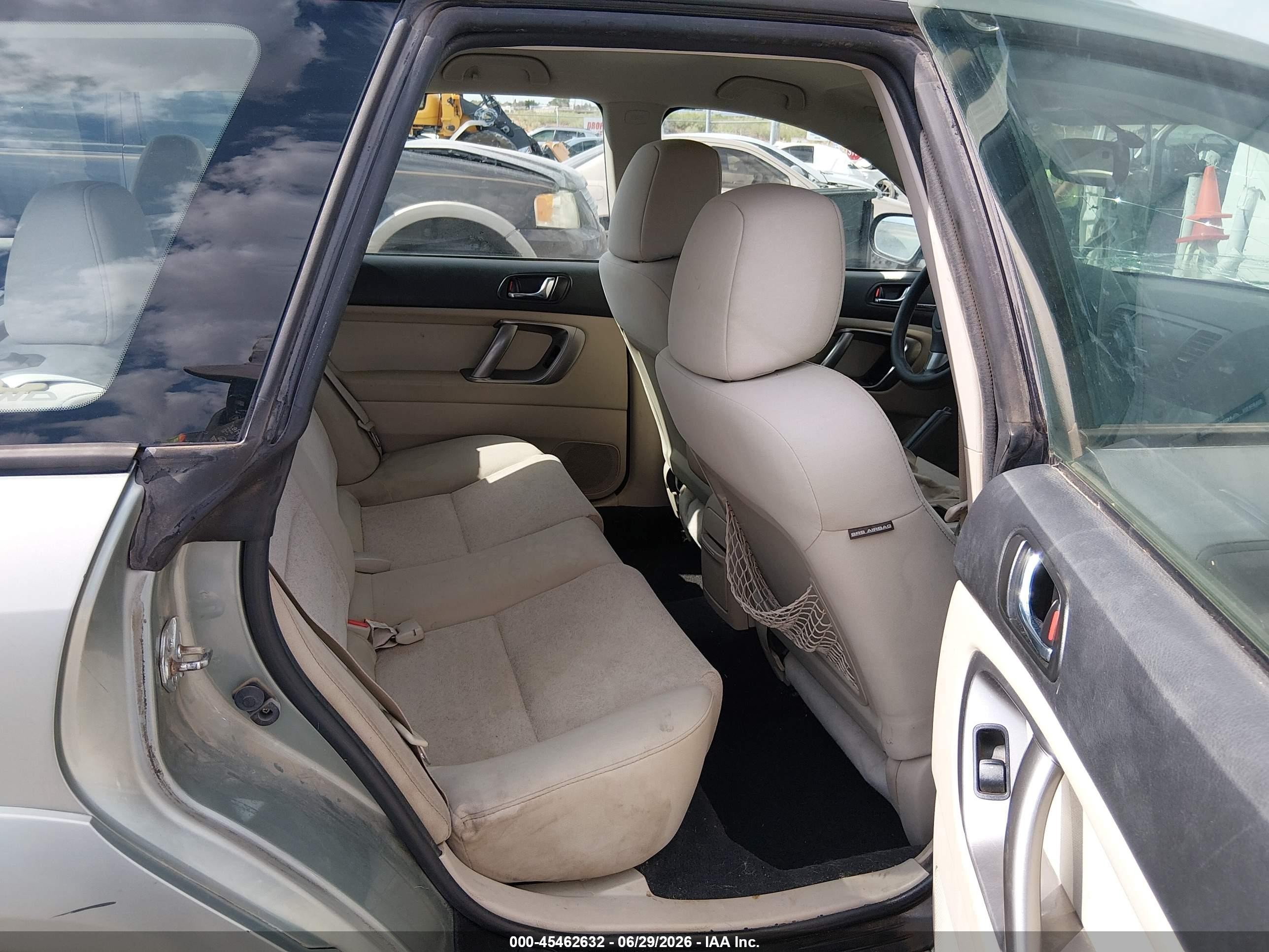 2009 Subaru Outback 2.5i Gold vin: 4S4BP61C596312255