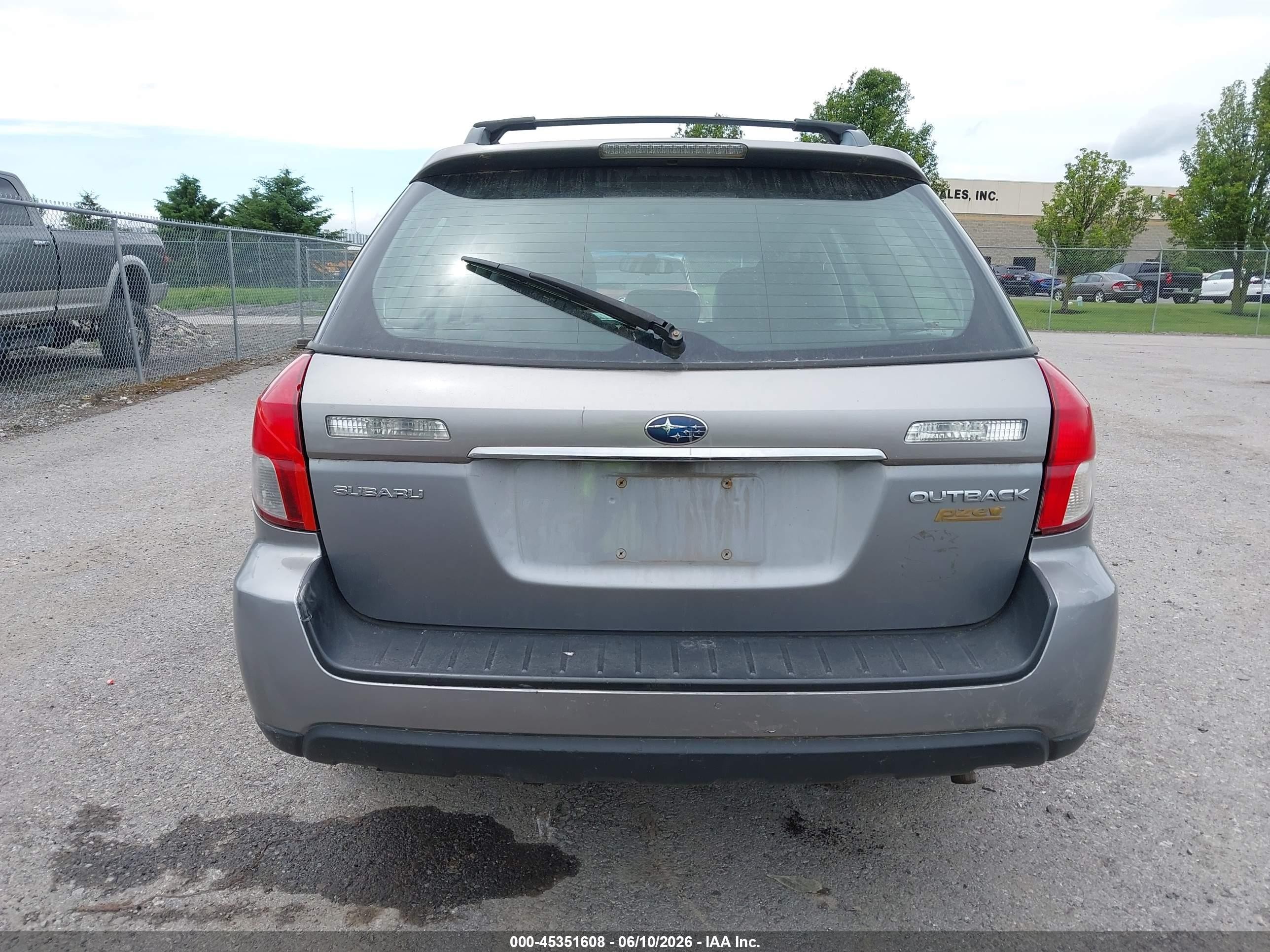 2009 Subaru Outback 2.5i Gray vin: 4S4BP61C597324707