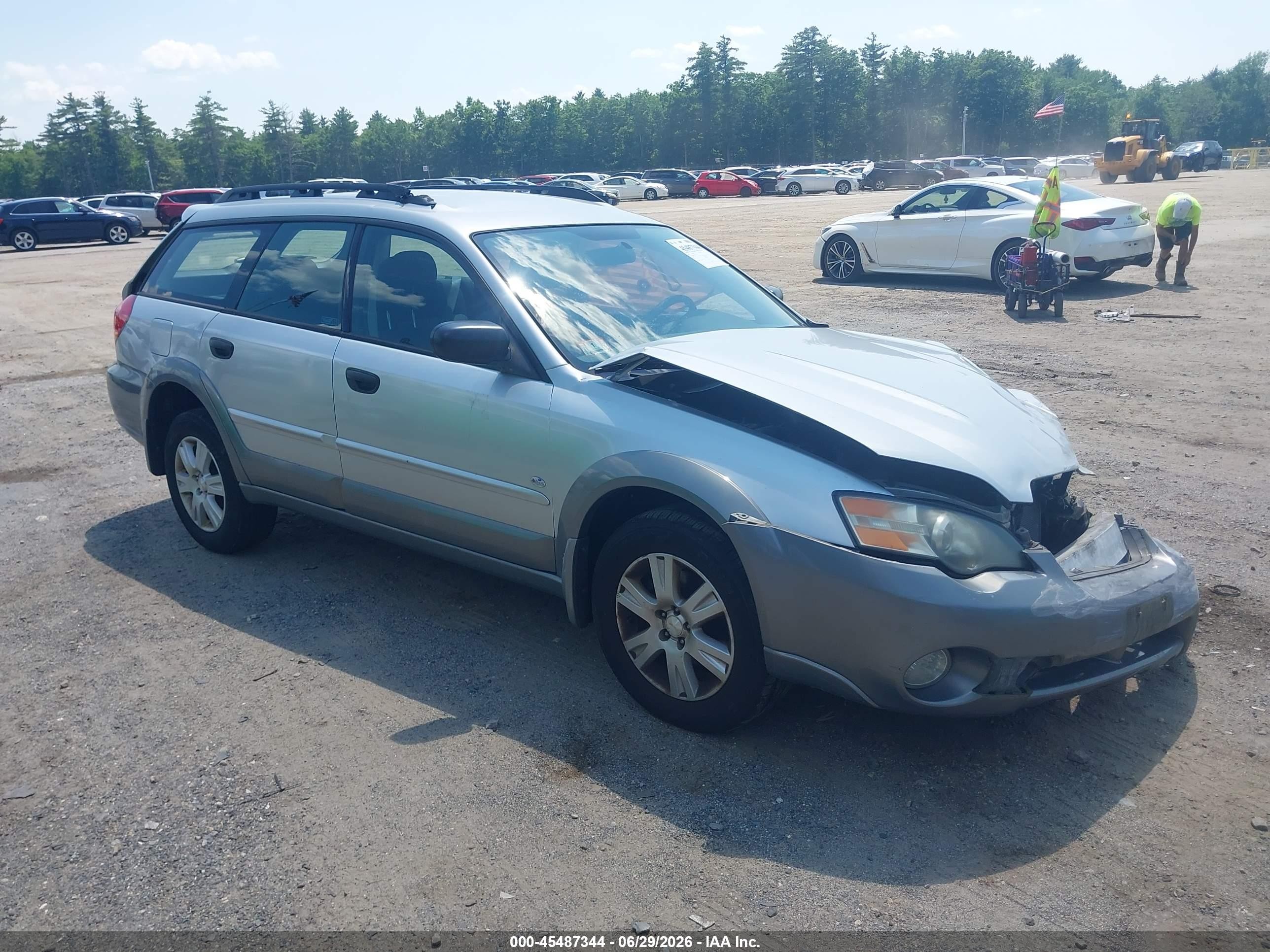 2005 Subaru Outback 2.5i Silver vin: 4S4BP61C657356558