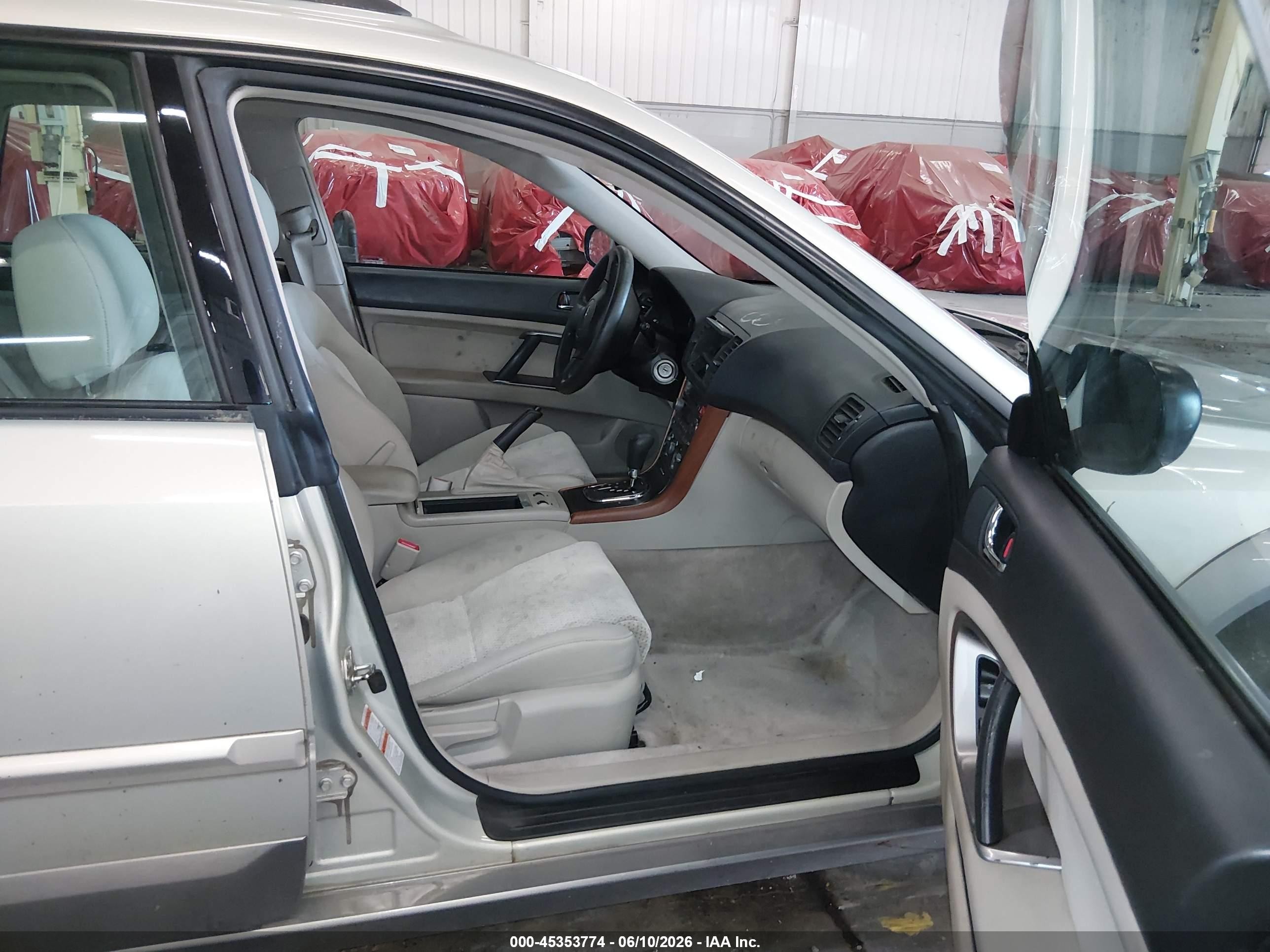 2005 Subaru Outback 2.5i Champagne vin: 4S4BP61C657360366