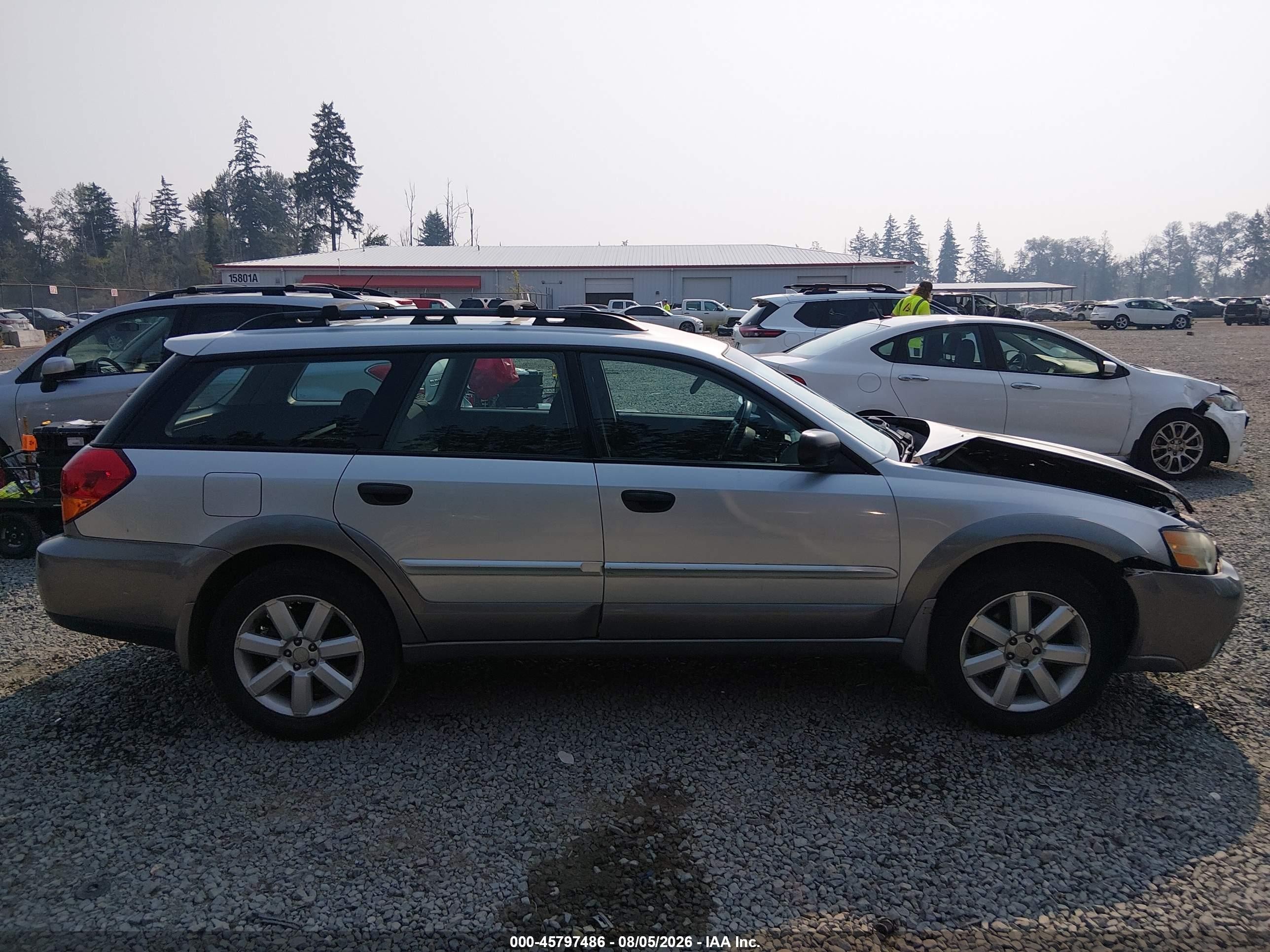 2007 Subaru Outback 2.5i Silver vin: 4S4BP61C677307699