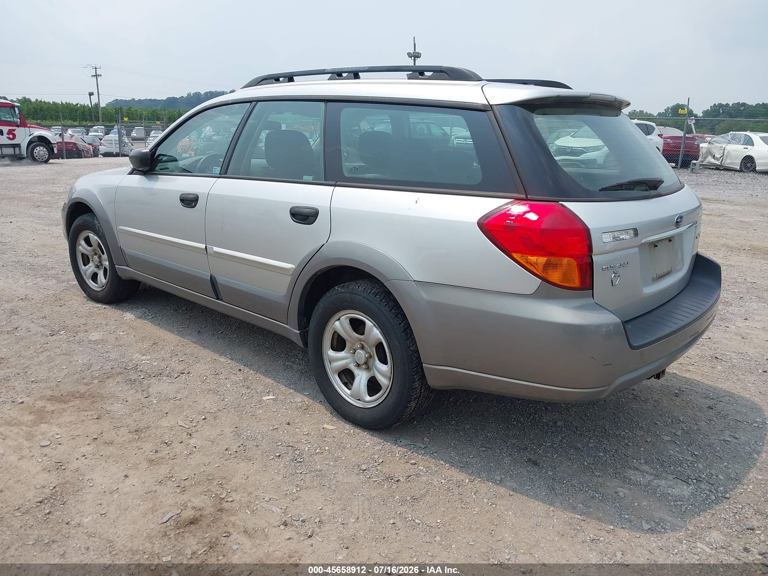 2007 Subaru Outback 2.5i Basic Silver vin: 4S4BP61C677317651