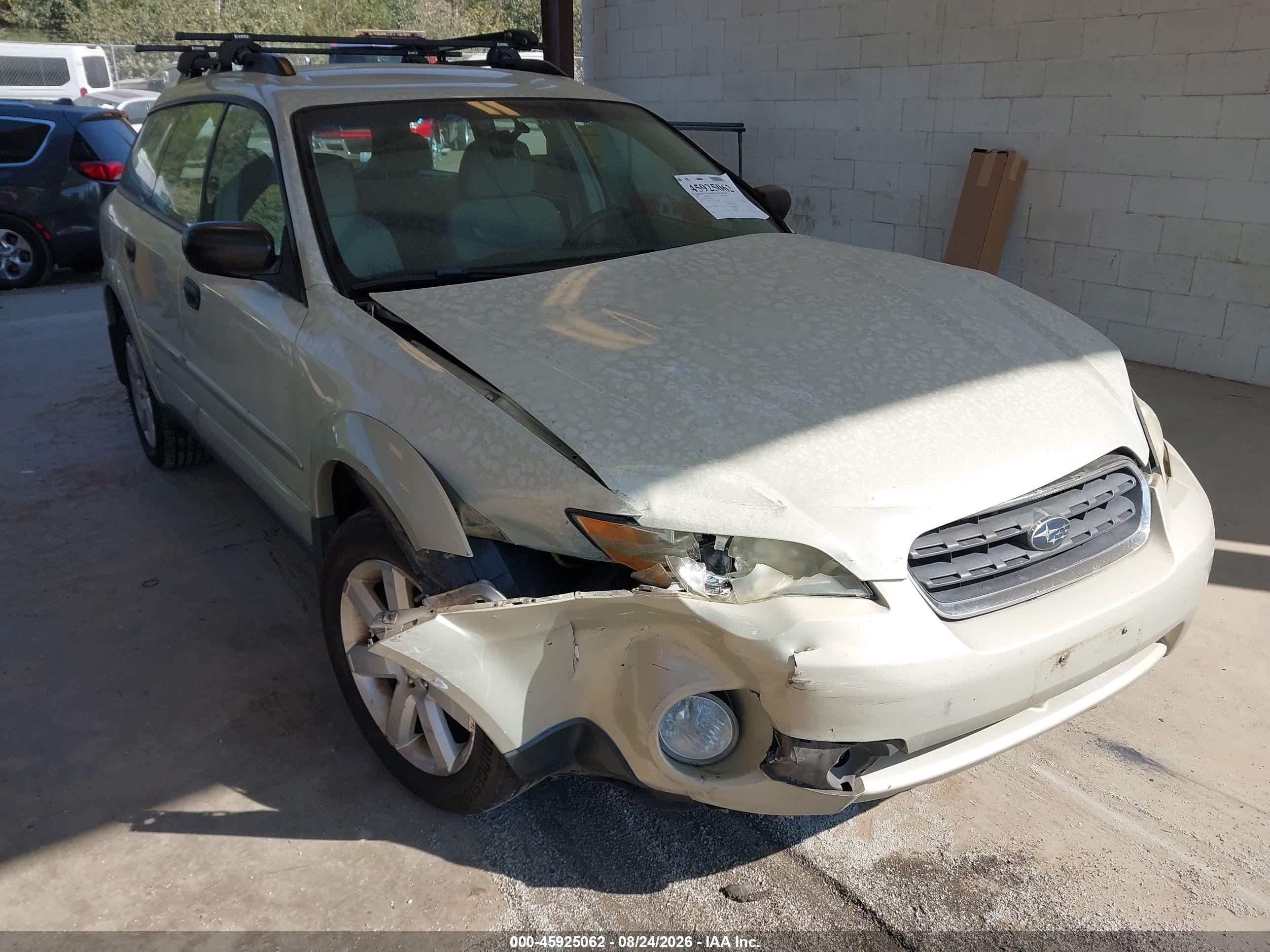 2007 Subaru Outback 2.5i Tan vin: 4S4BP61C677321649