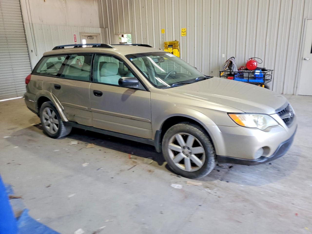 2008 Subaru Outback Base 4d Wago Gold vin: 4S4BP61C687336881