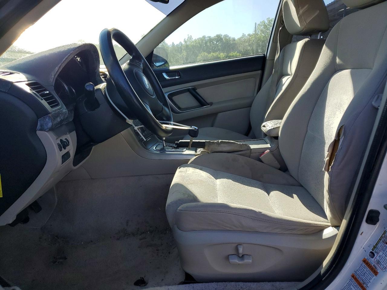 2008 Subaru Outback 2.5i White vin: 4S4BP61C687365684