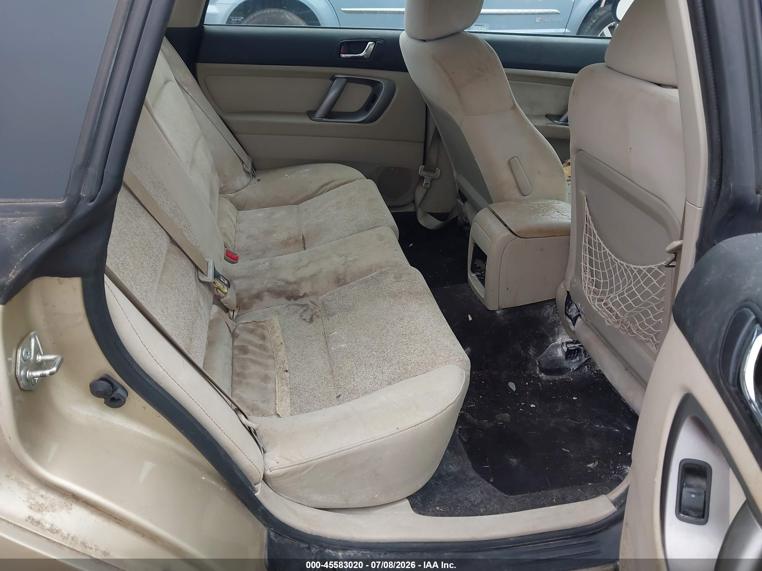 2009 Subaru Outback 2.5i Gold vin: 4S4BP61C697334520