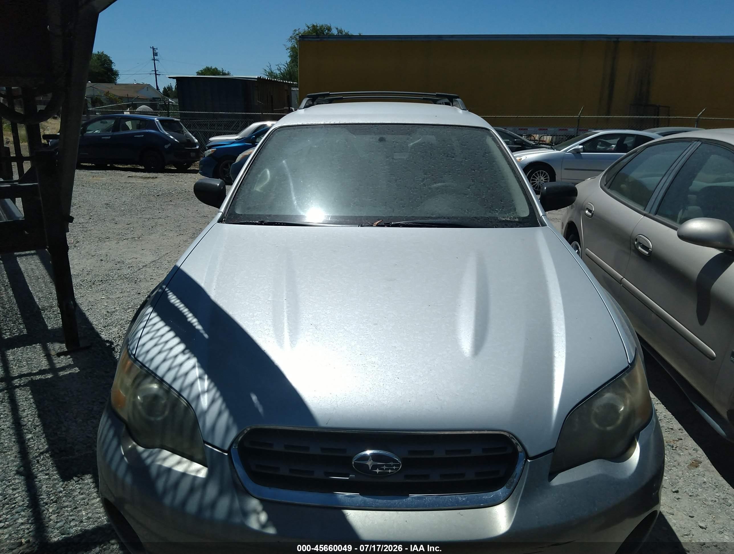 2005 Subaru Outback 2.5i Silver vin: 4S4BP61C757346590