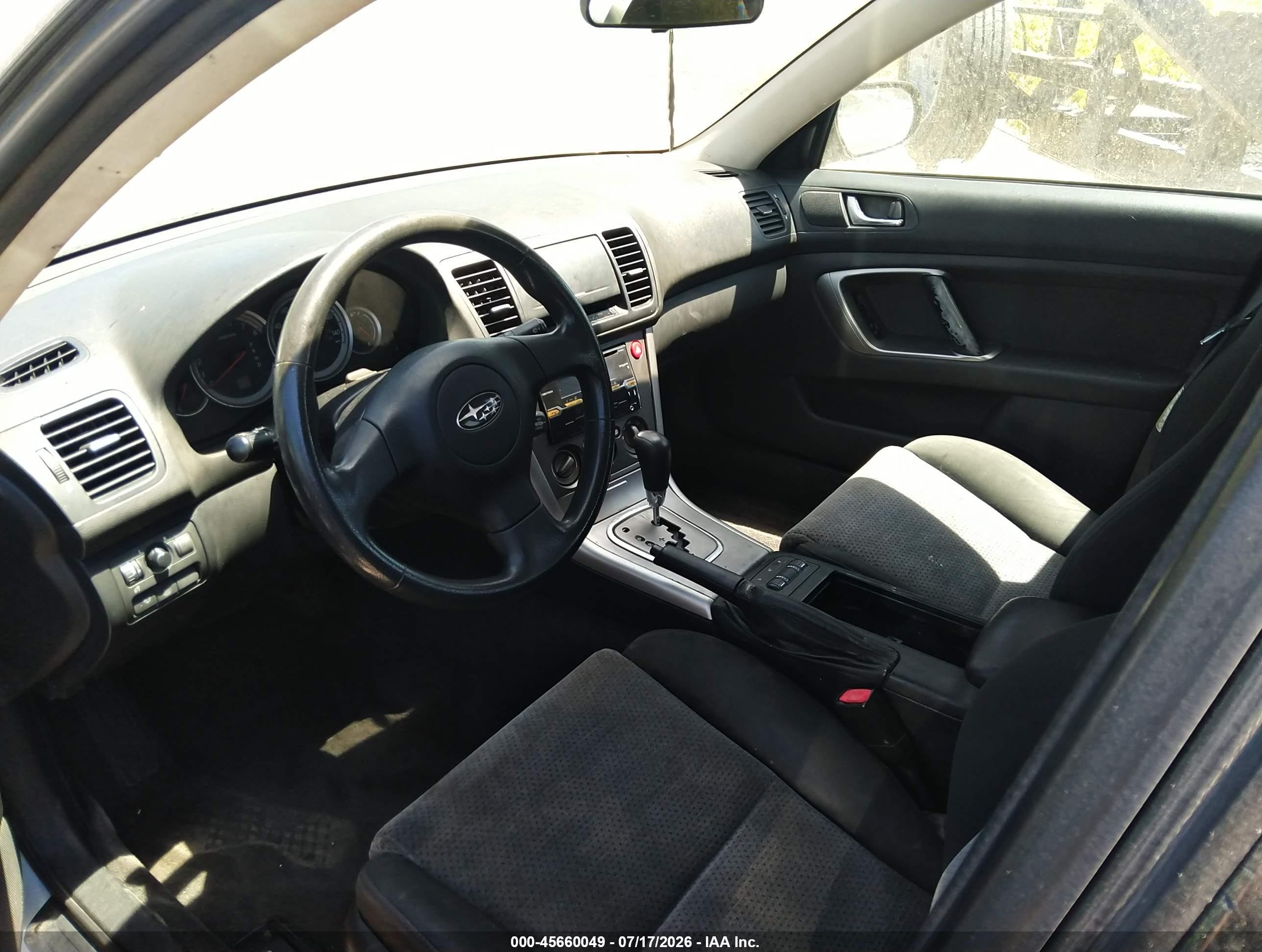2005 Subaru Outback 2.5i Silver vin: 4S4BP61C757346590