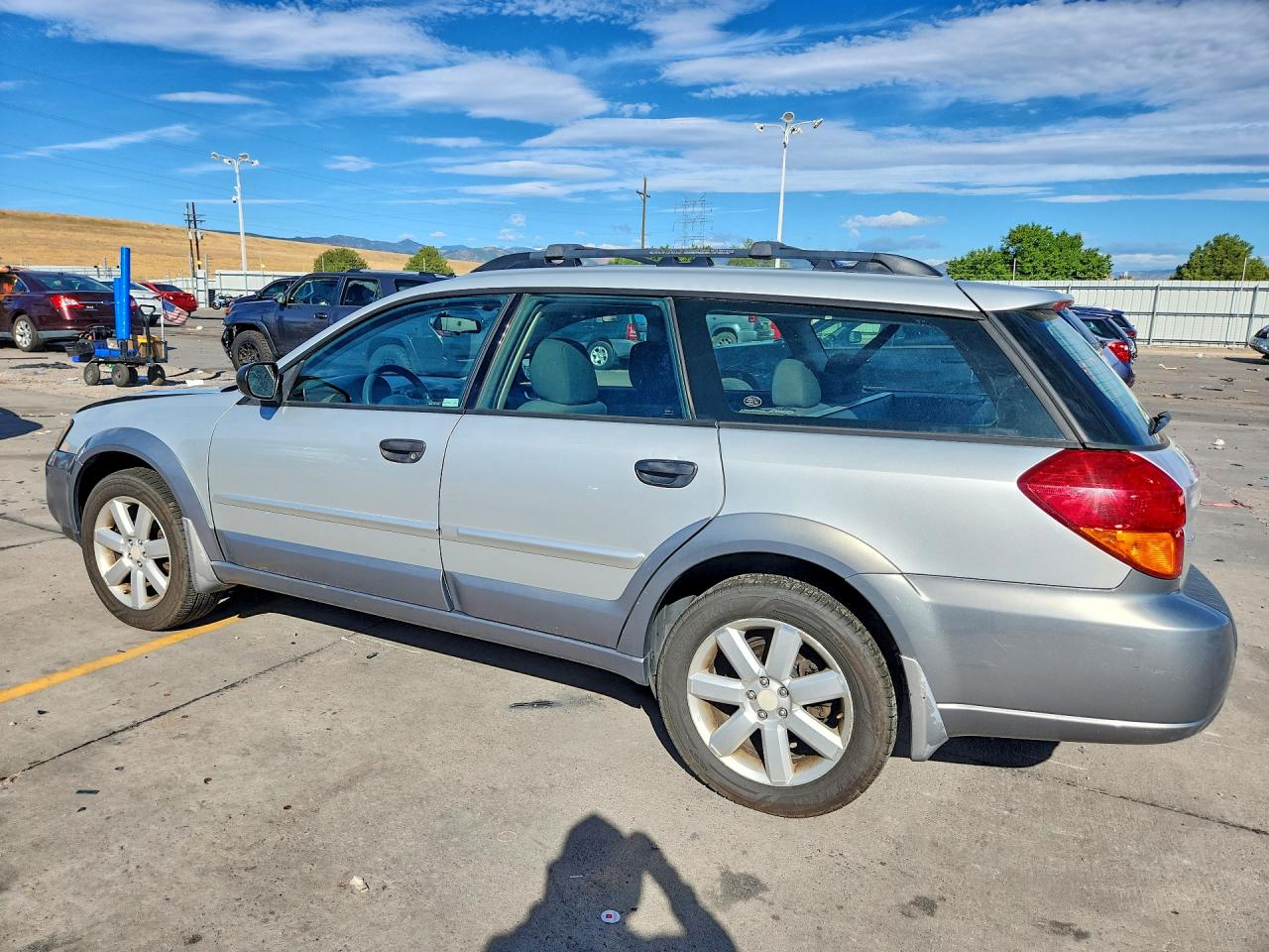 2006 Subaru Legacy Outback 2.5i Silver vin: 4S4BP61C767330620