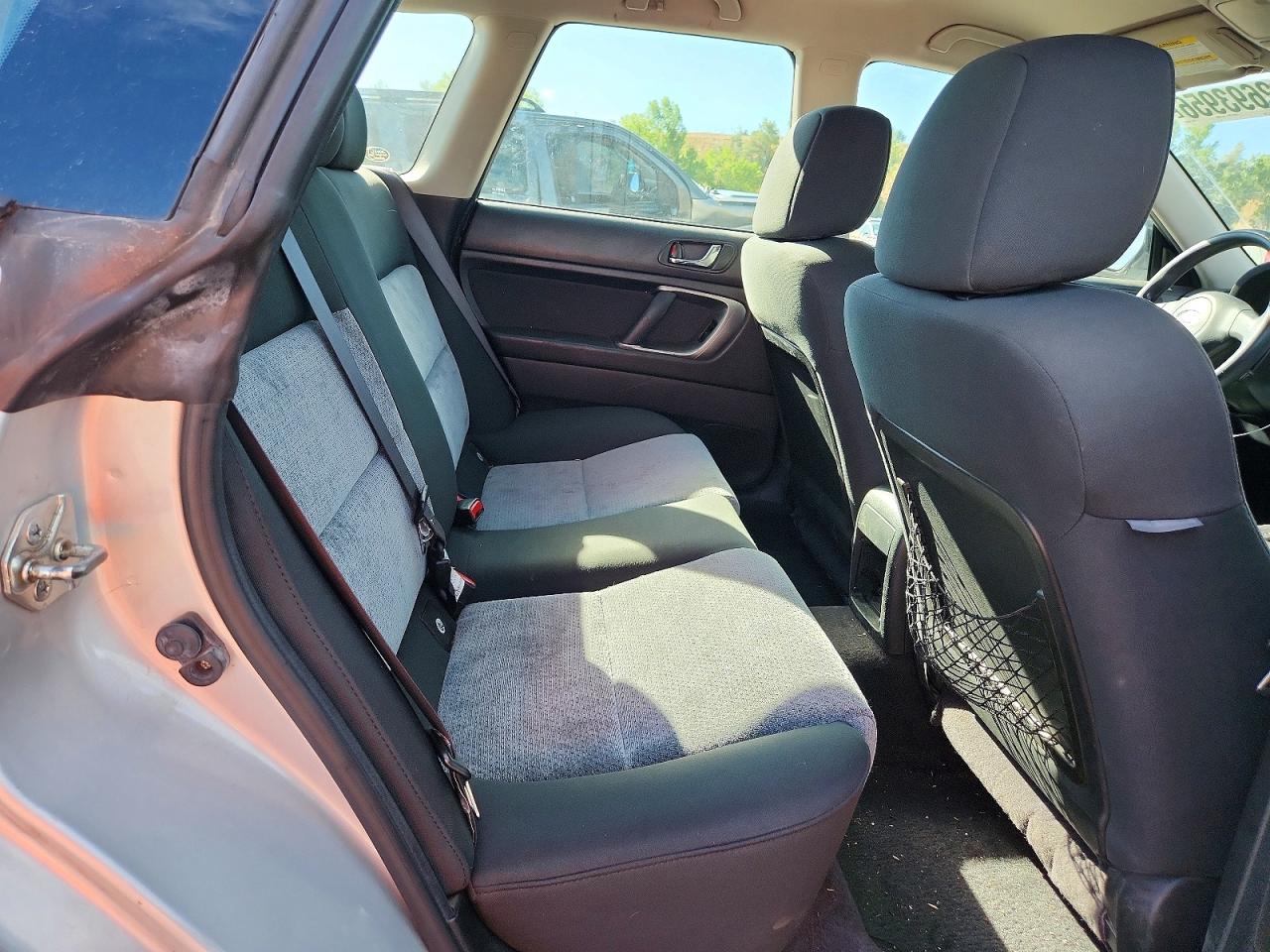 2006 Subaru Legacy Outback 2.5i Silver vin: 4S4BP61C767330620