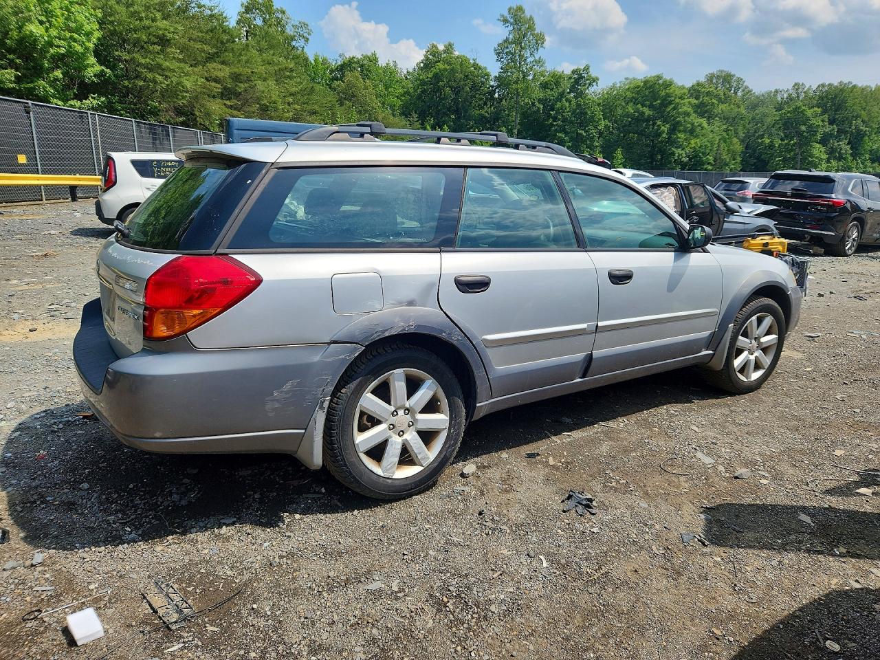 2007 Subaru Outback Outback 2.5i Silver vin: 4S4BP61C777311096