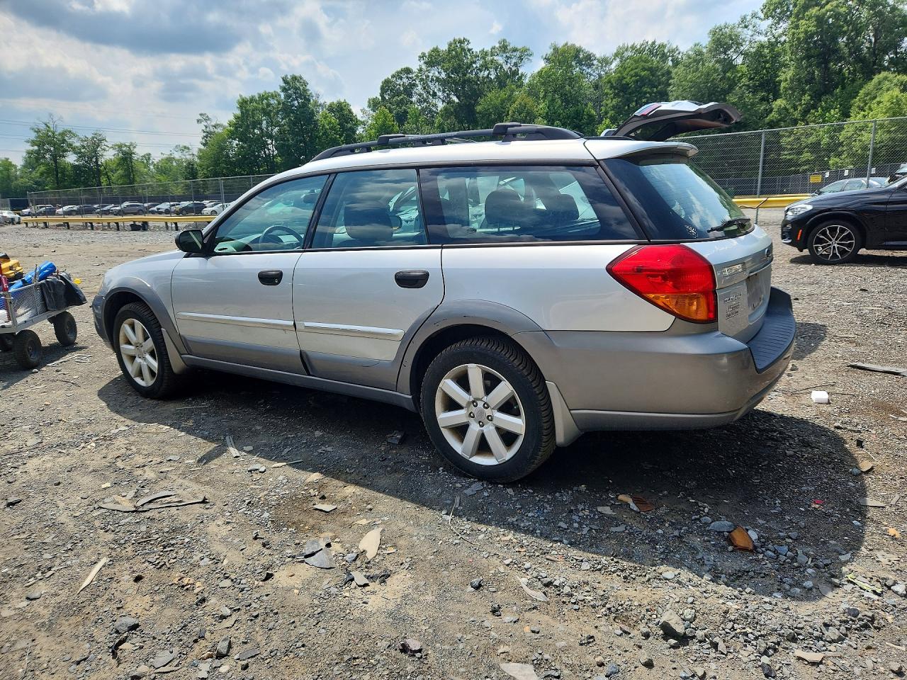 2007 Subaru Outback Outback 2.5i Silver vin: 4S4BP61C777311096