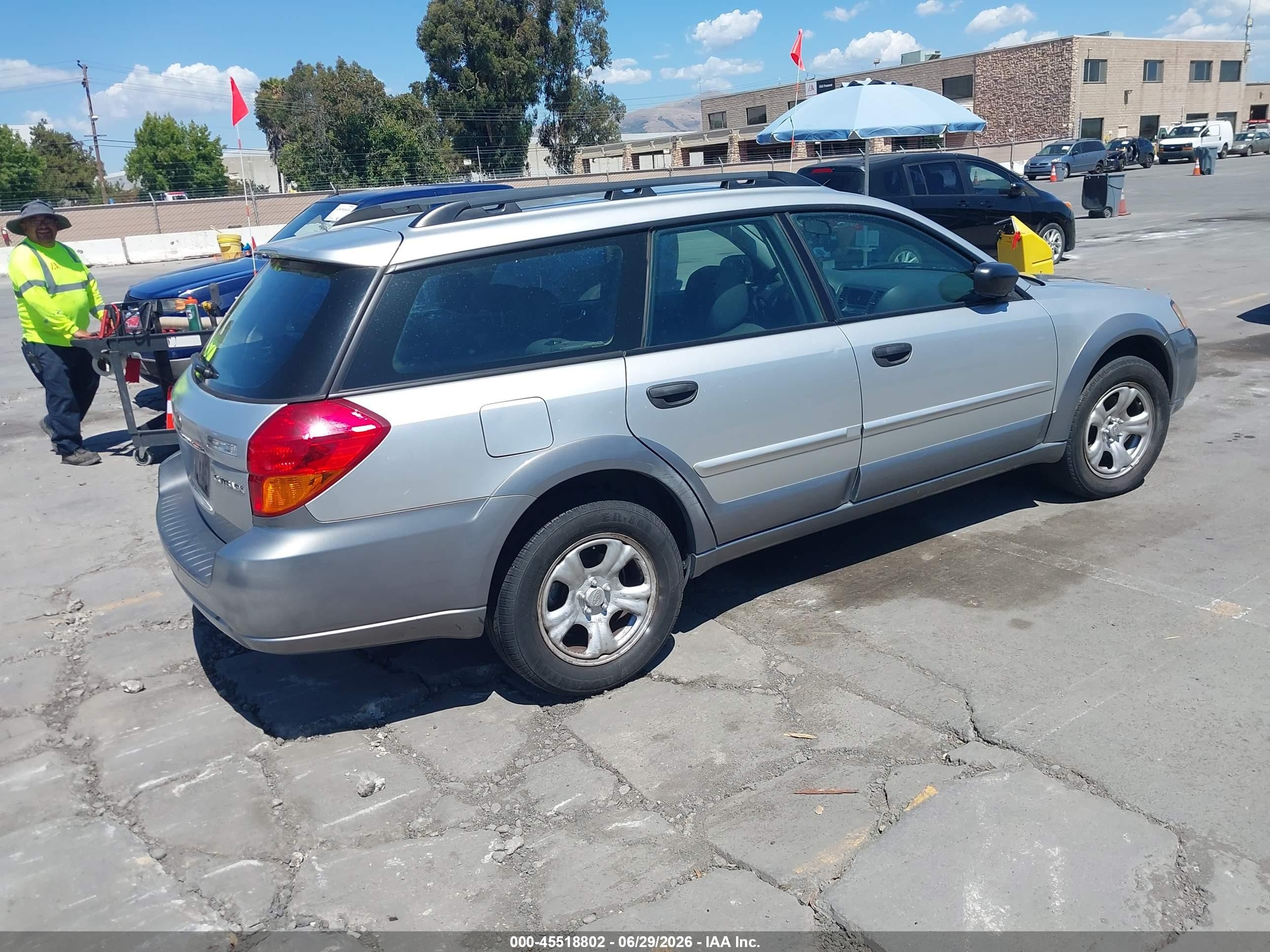 2007 Subaru Outback 2.5i Basic Gray vin: 4S4BP61C777319375