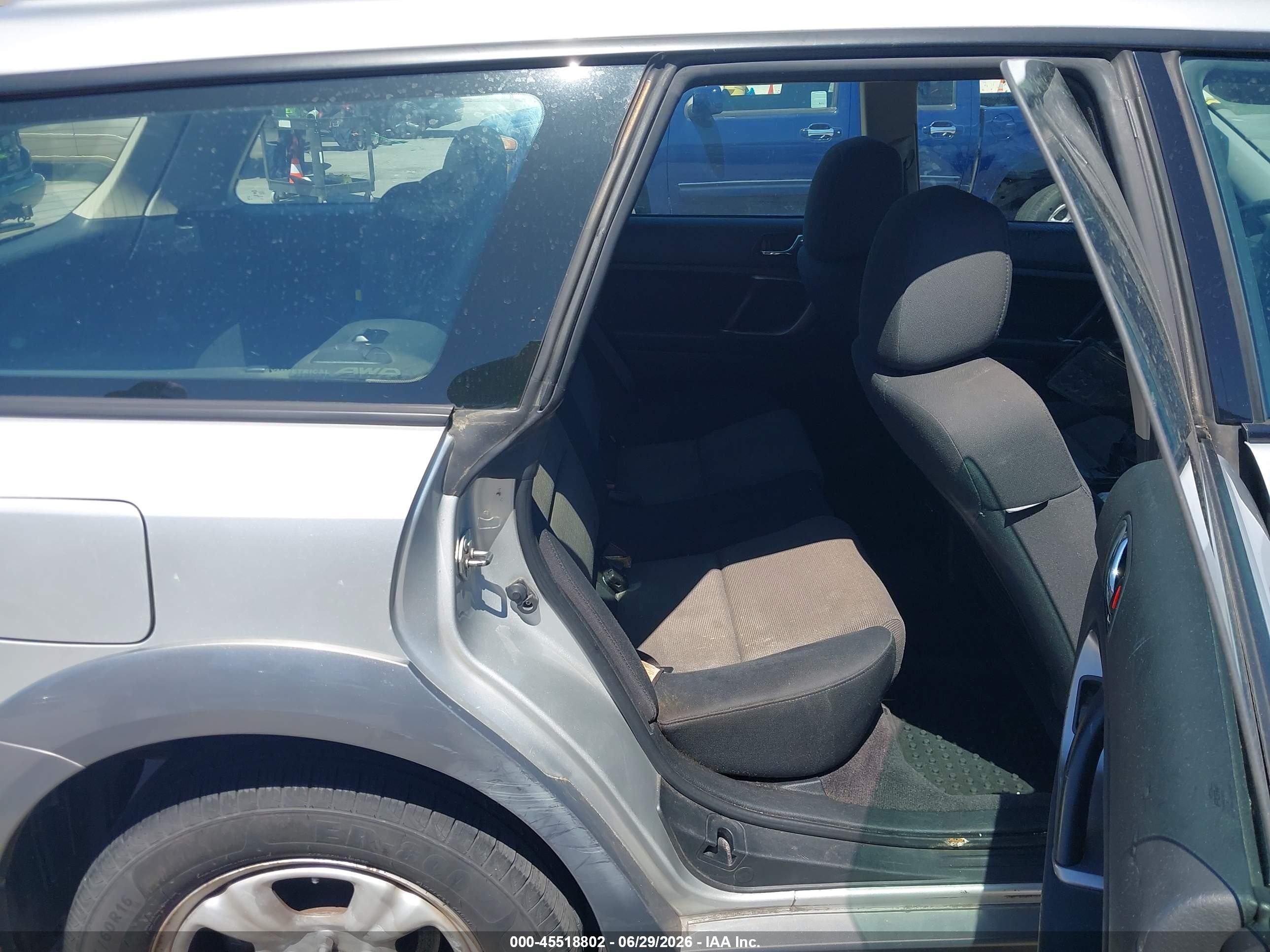 2007 Subaru Outback 2.5i Basic Gray vin: 4S4BP61C777319375