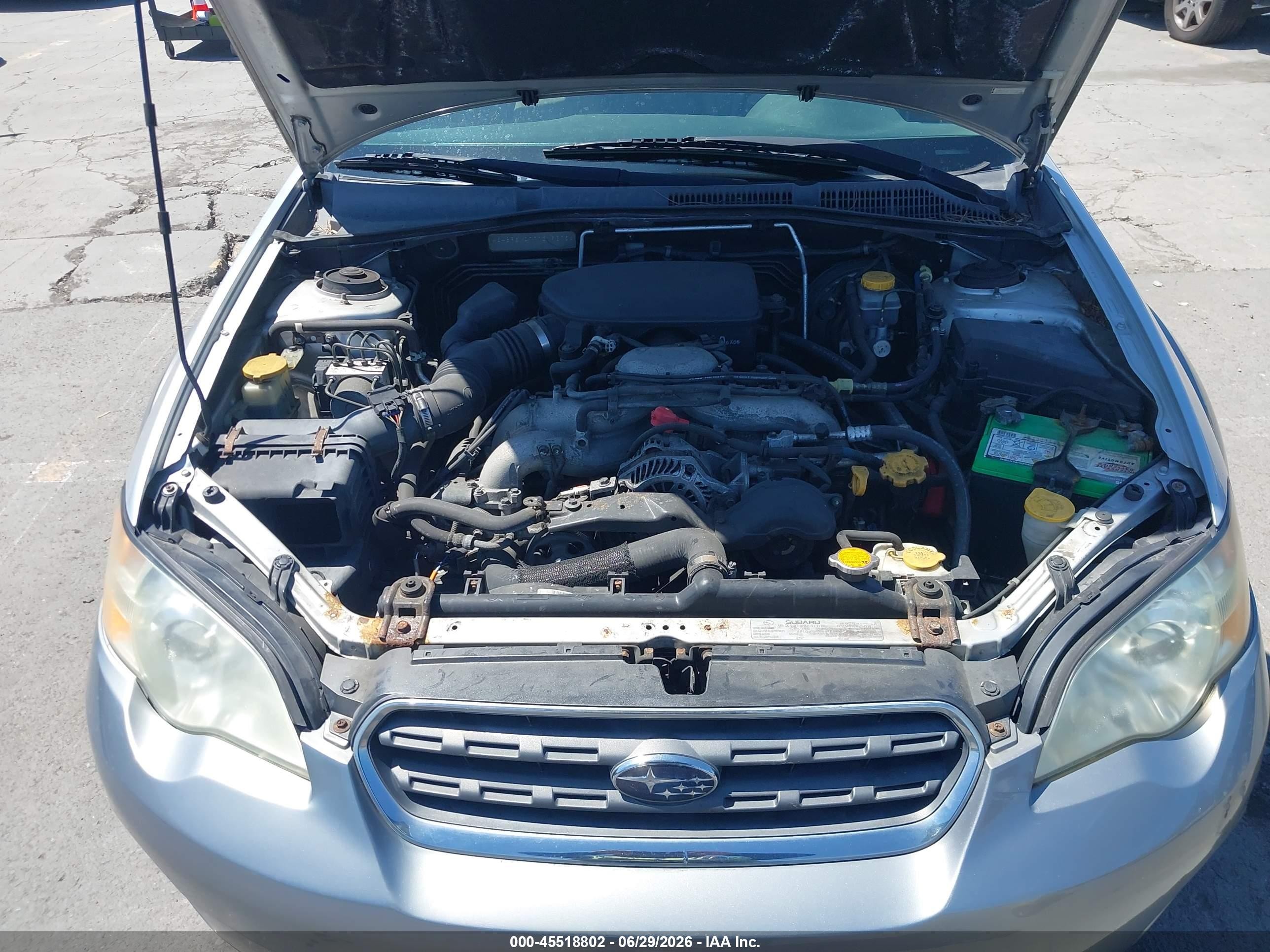 2007 Subaru Outback 2.5i Basic Gray vin: 4S4BP61C777319375