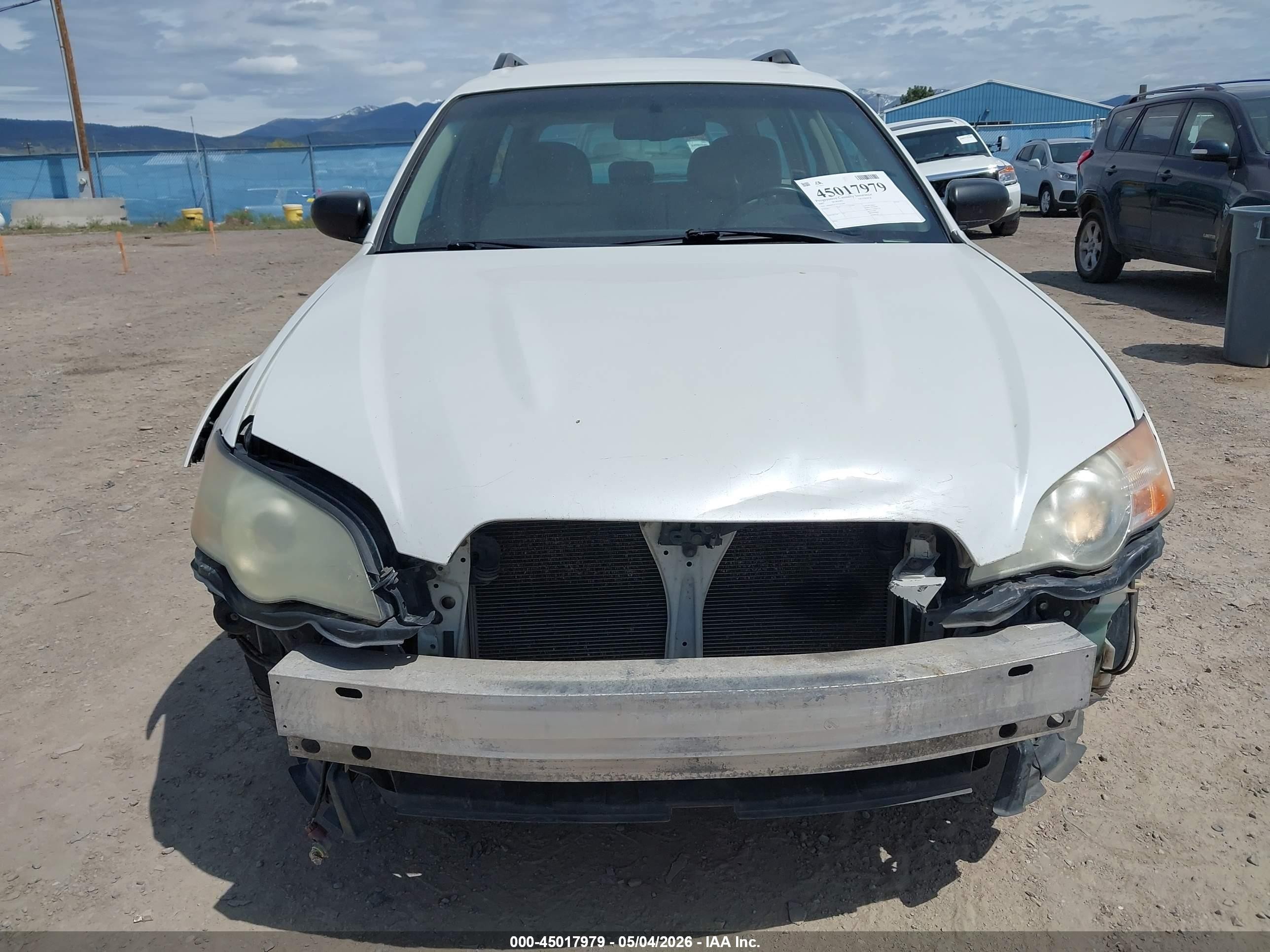 2007 Subaru Outback 2.5i White vin: 4S4BP61C777332160