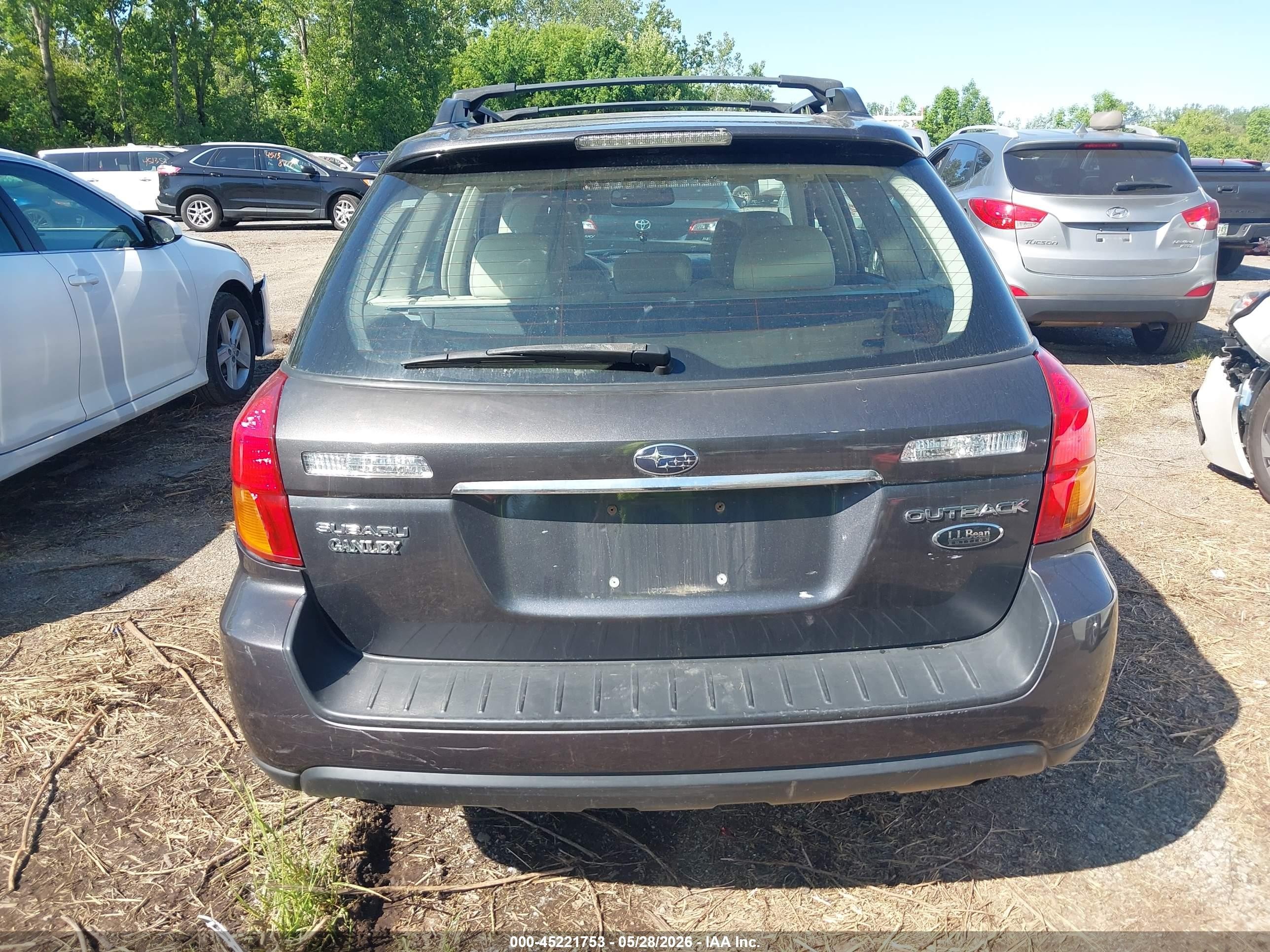 2007 Subaru Outback 2.5i L.l. Bean Edition Gray vin: 4S4BP61C777337584