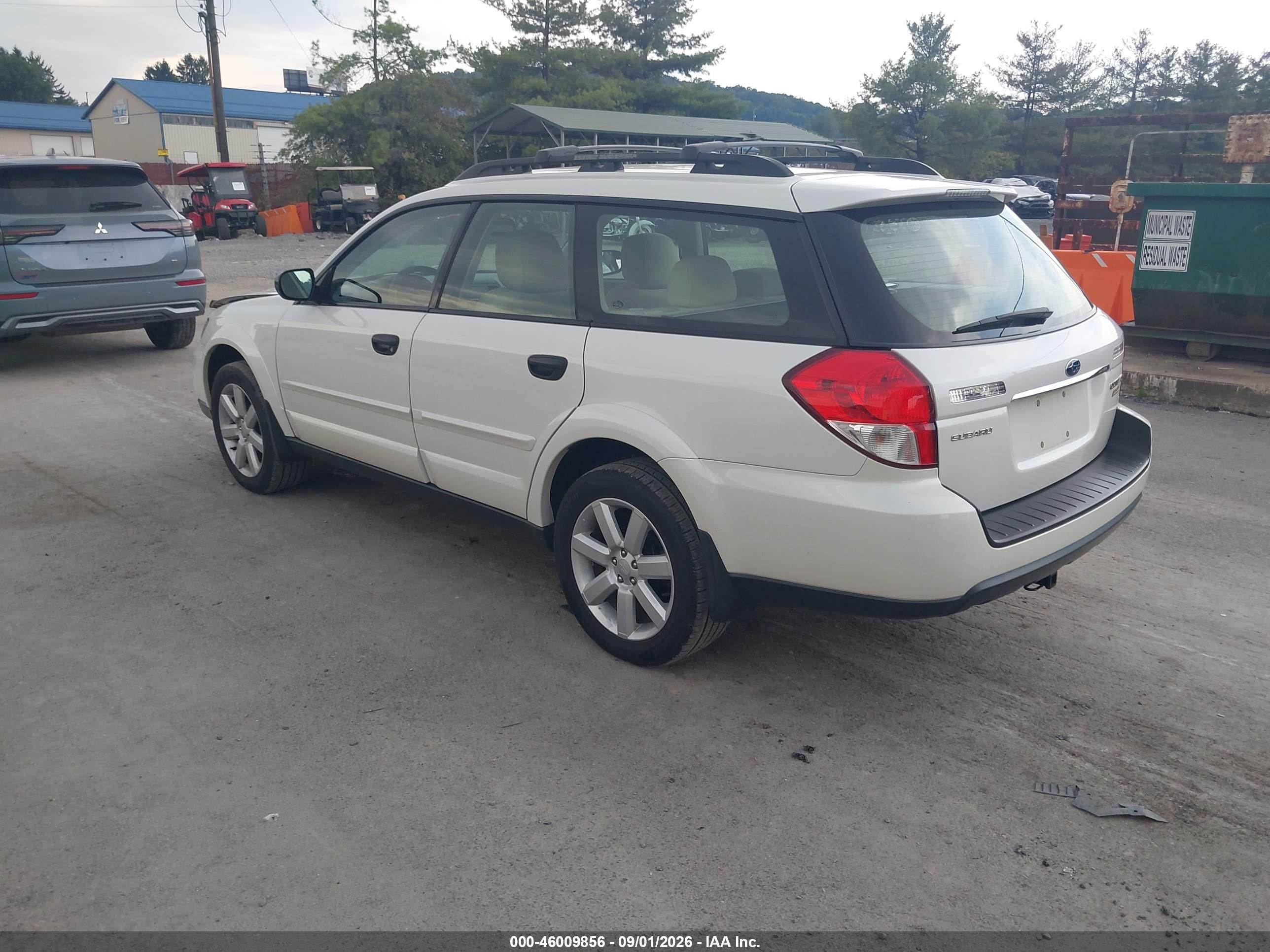 2009 Subaru Outback 2.5i Белый vin: 4S4BP61C797348572