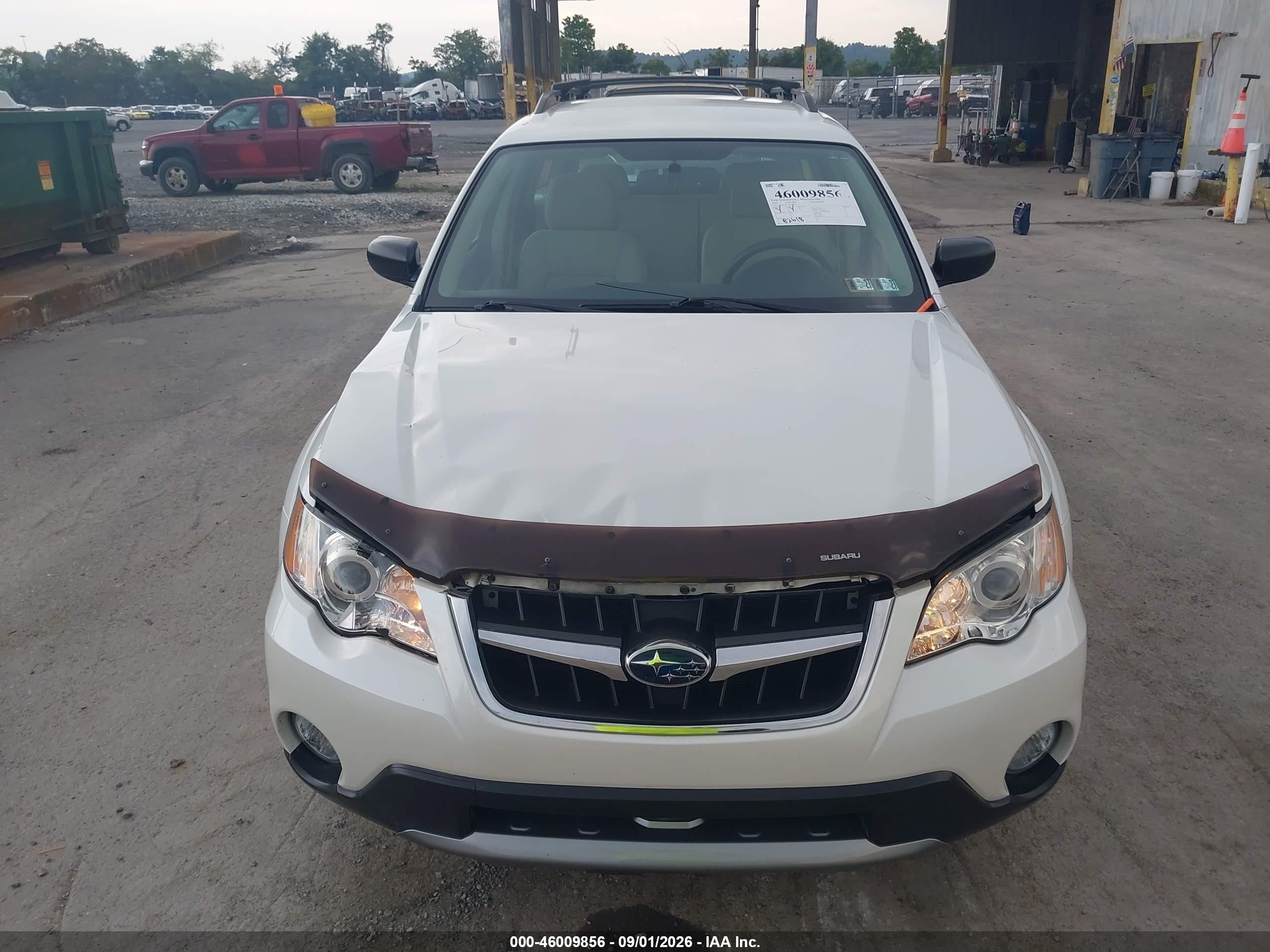 2009 Subaru Outback 2.5i Белый vin: 4S4BP61C797348572