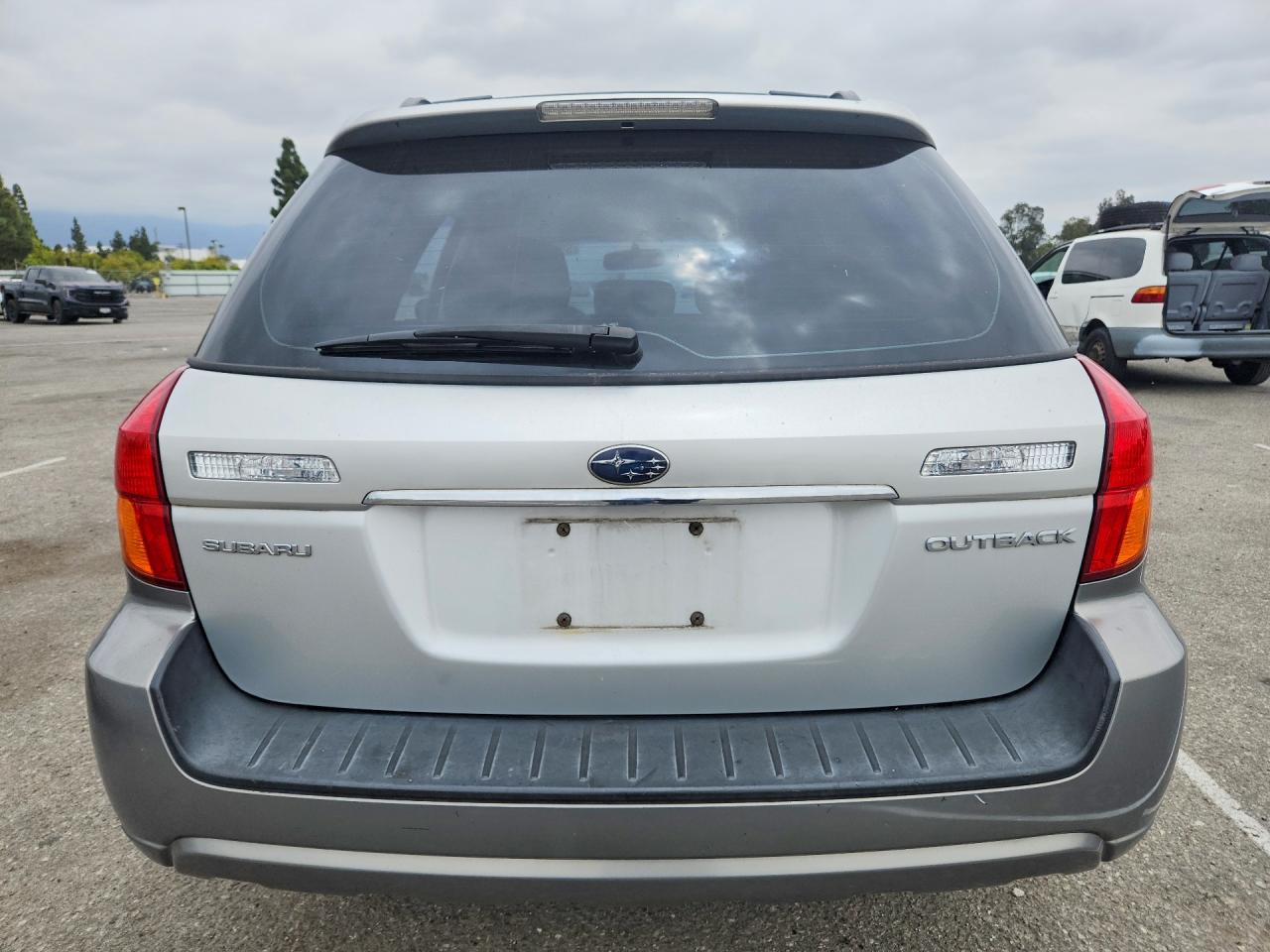 2006 Subaru Legacy Outback 2.5i Silver vin: 4S4BP61C866346363