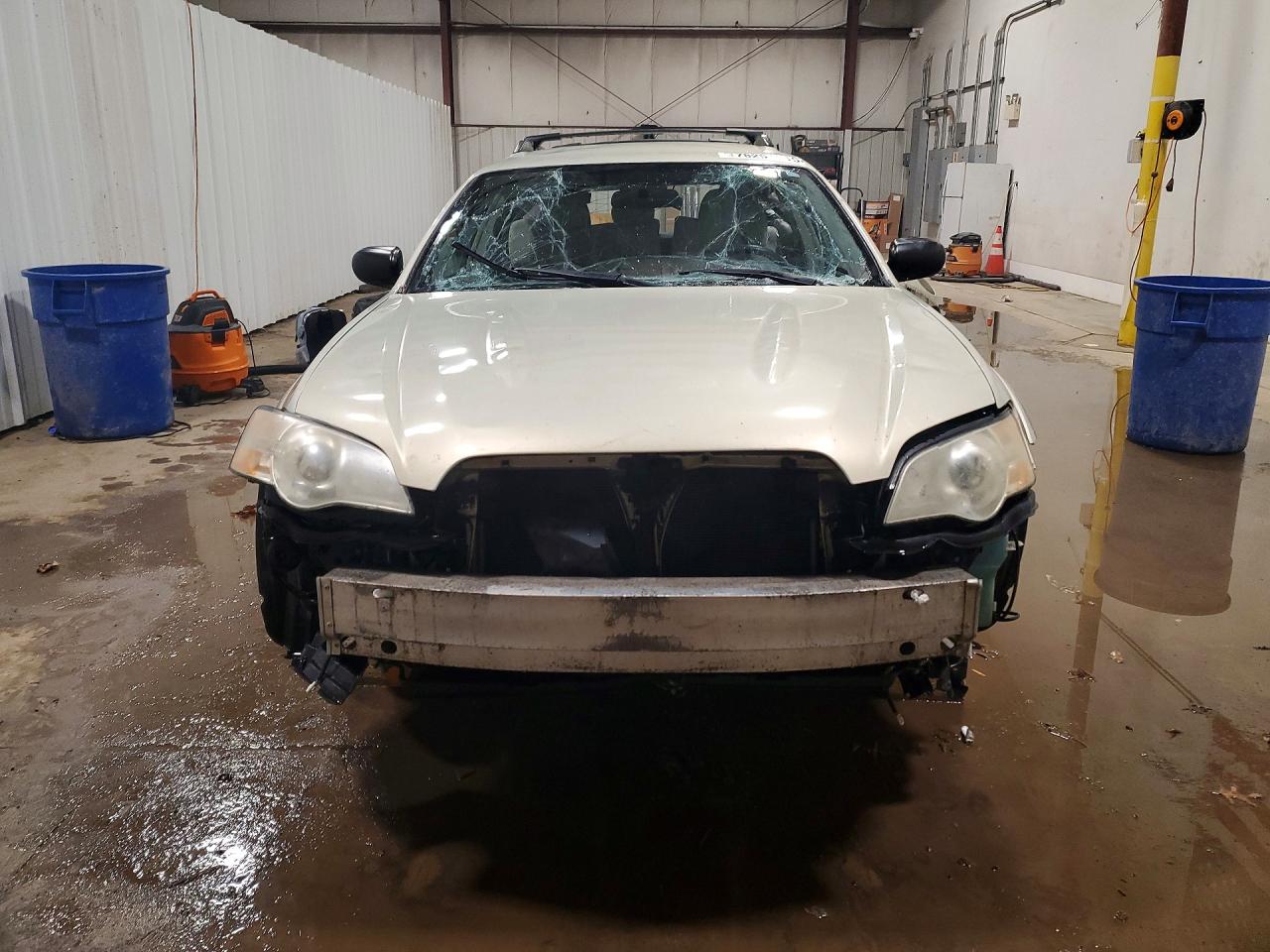 2006 Subaru Legacy Outback 2.5i Бежевый vin: 4S4BP61C867306455