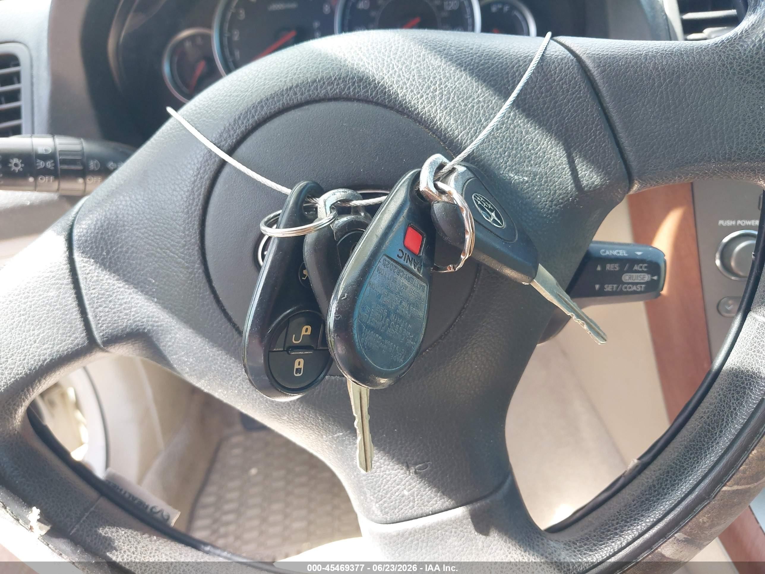 2006 Subaru Outback 2.5i Белый vin: 4S4BP61C867360192