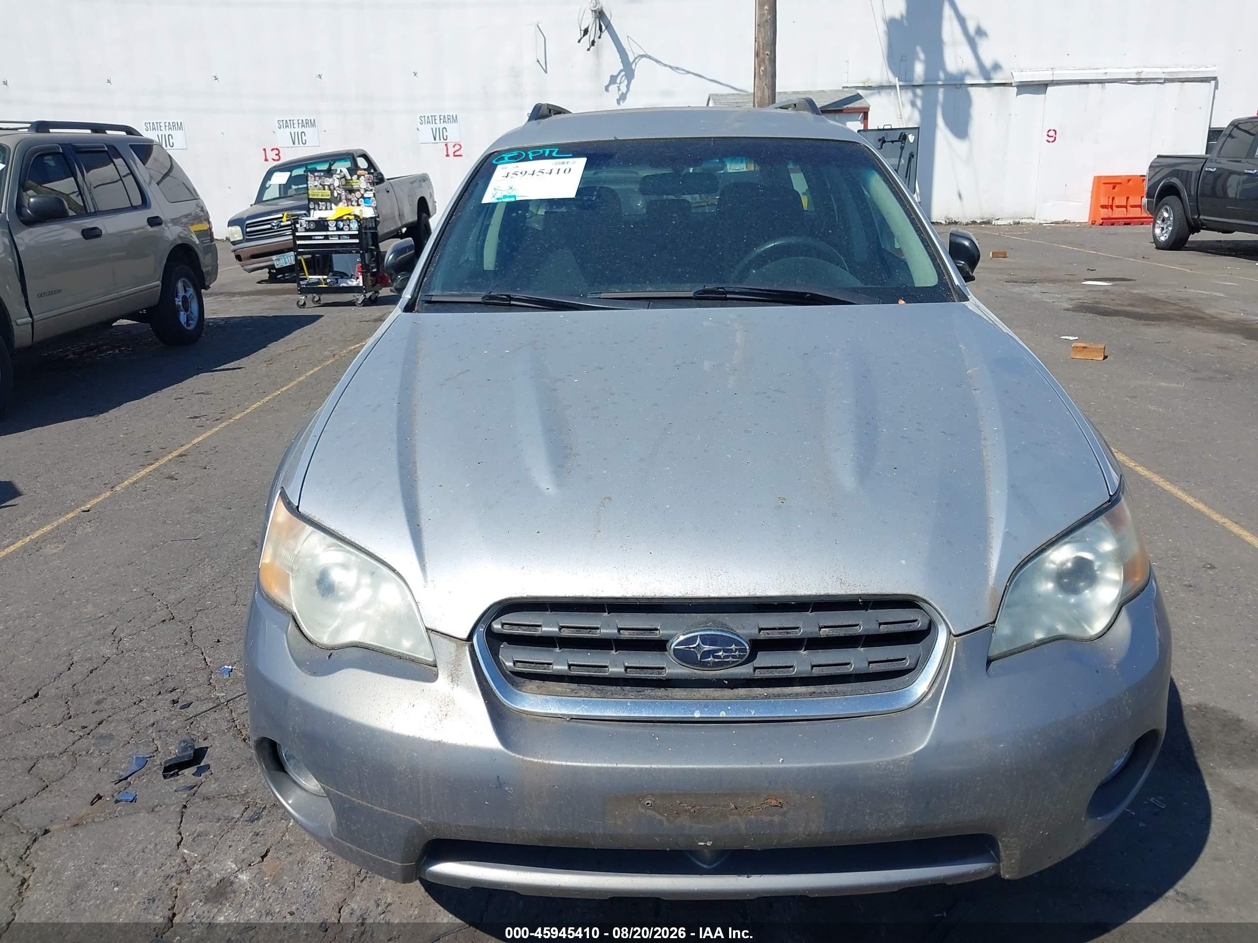 2007 Subaru Outback 2.5i Basic Silver vin: 4S4BP61C876330696
