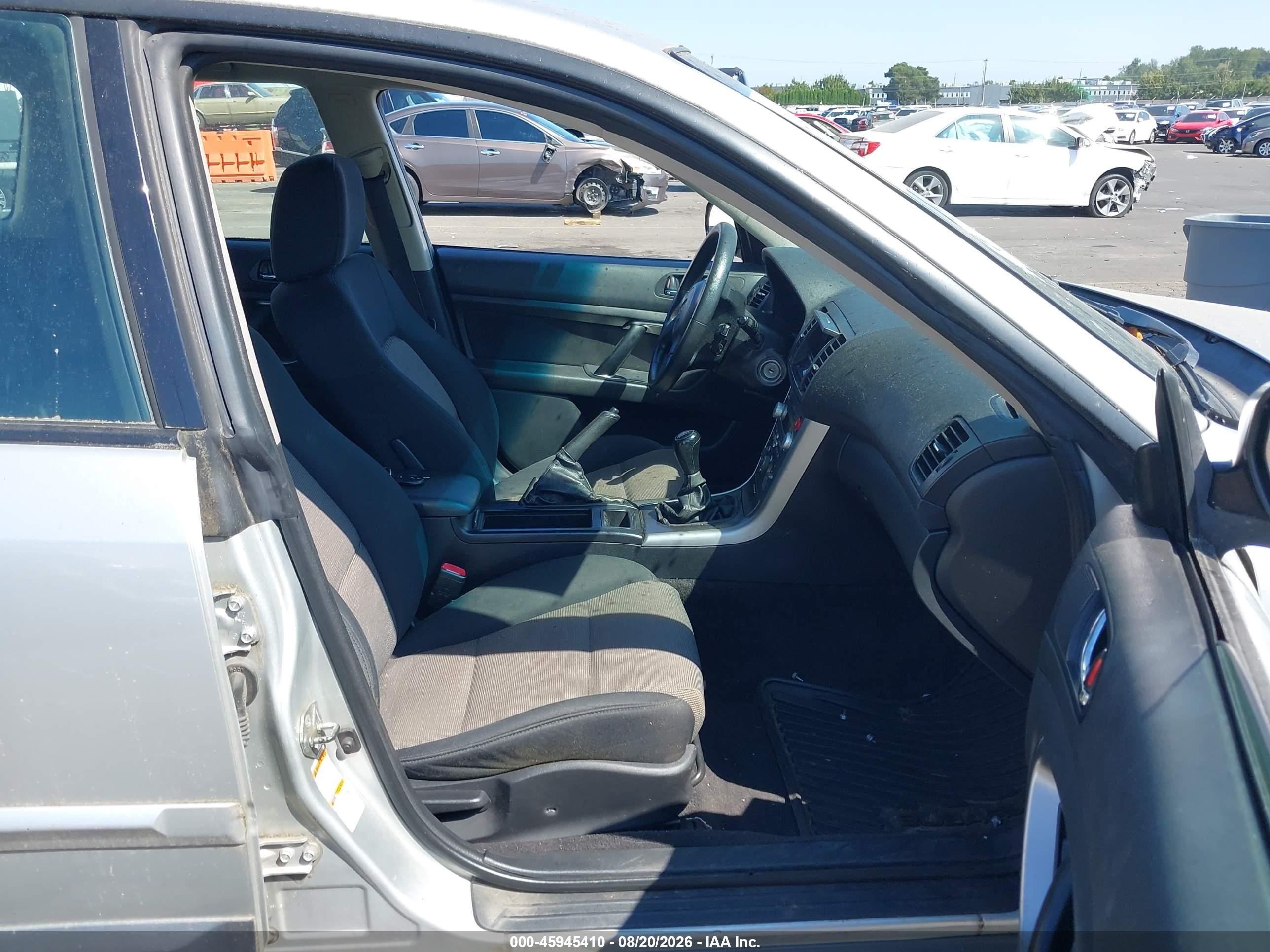 2007 Subaru Outback 2.5i Basic Silver vin: 4S4BP61C876330696