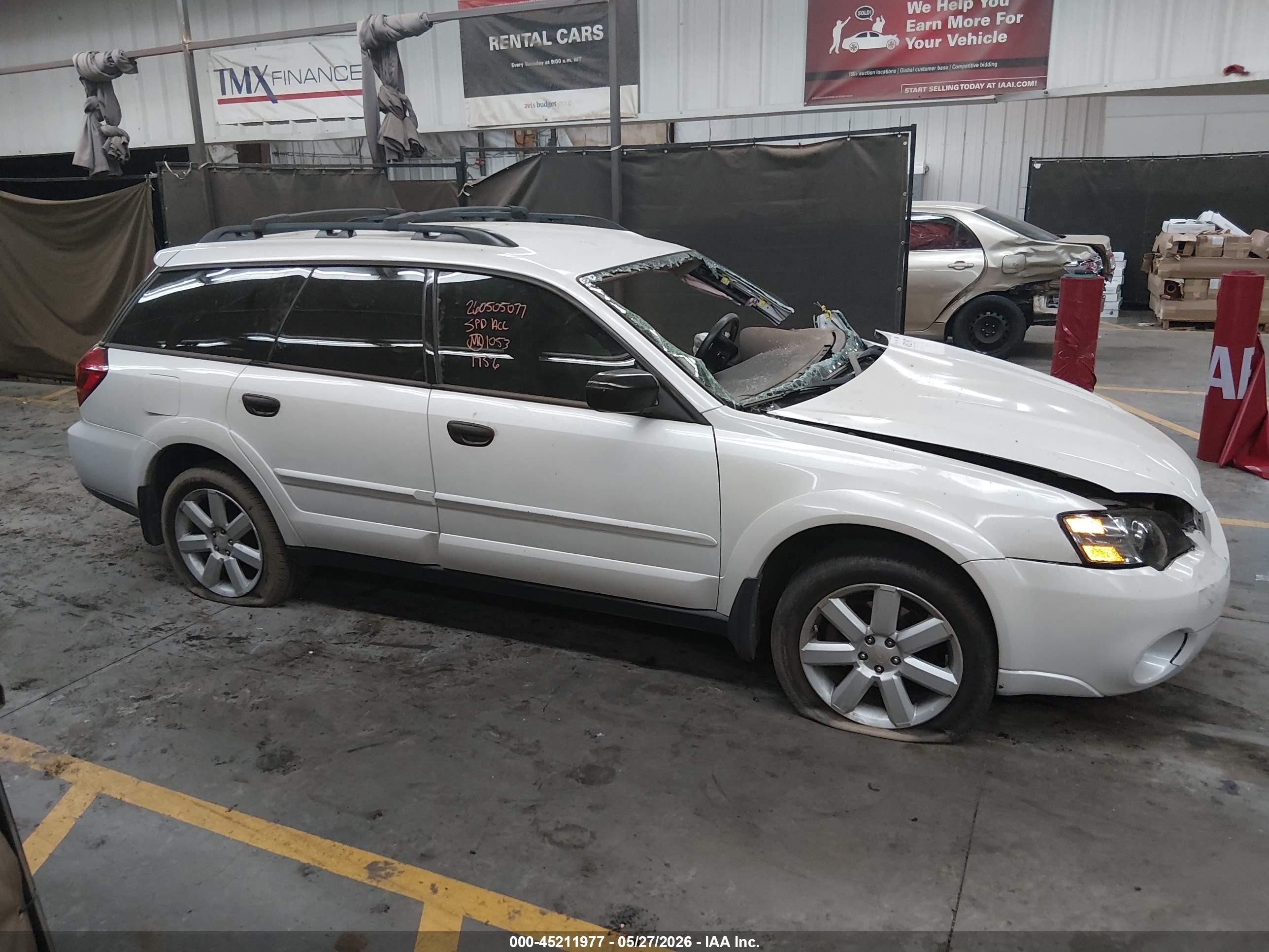 2007 Subaru Outback 2.5i/2.5i Basic/2.5i L.l. Bean Edition White vin: 4S4BP61C877341756