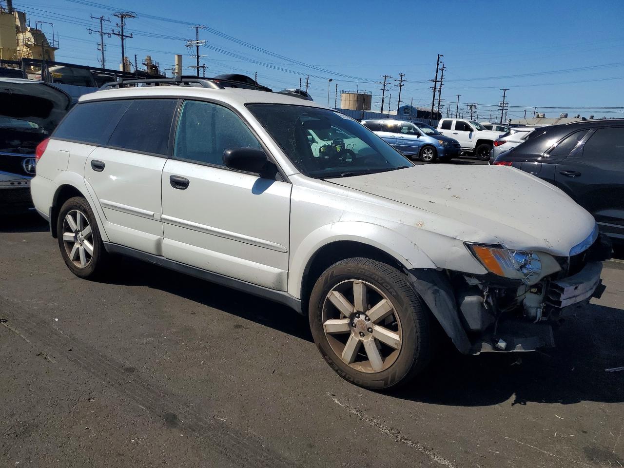 2009 Subaru Outback 2.5i White vin: 4S4BP61C897326984