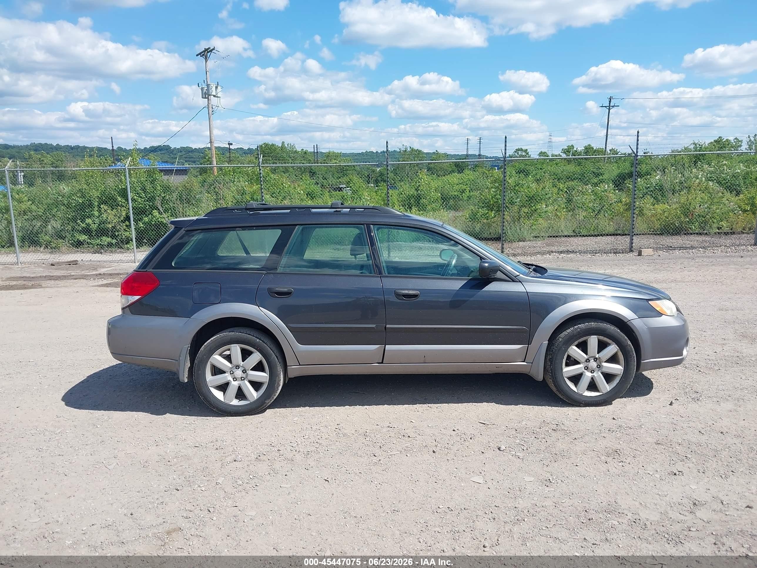 2009 Subaru Outback 2.5i Gray vin: 4S4BP61C897329481