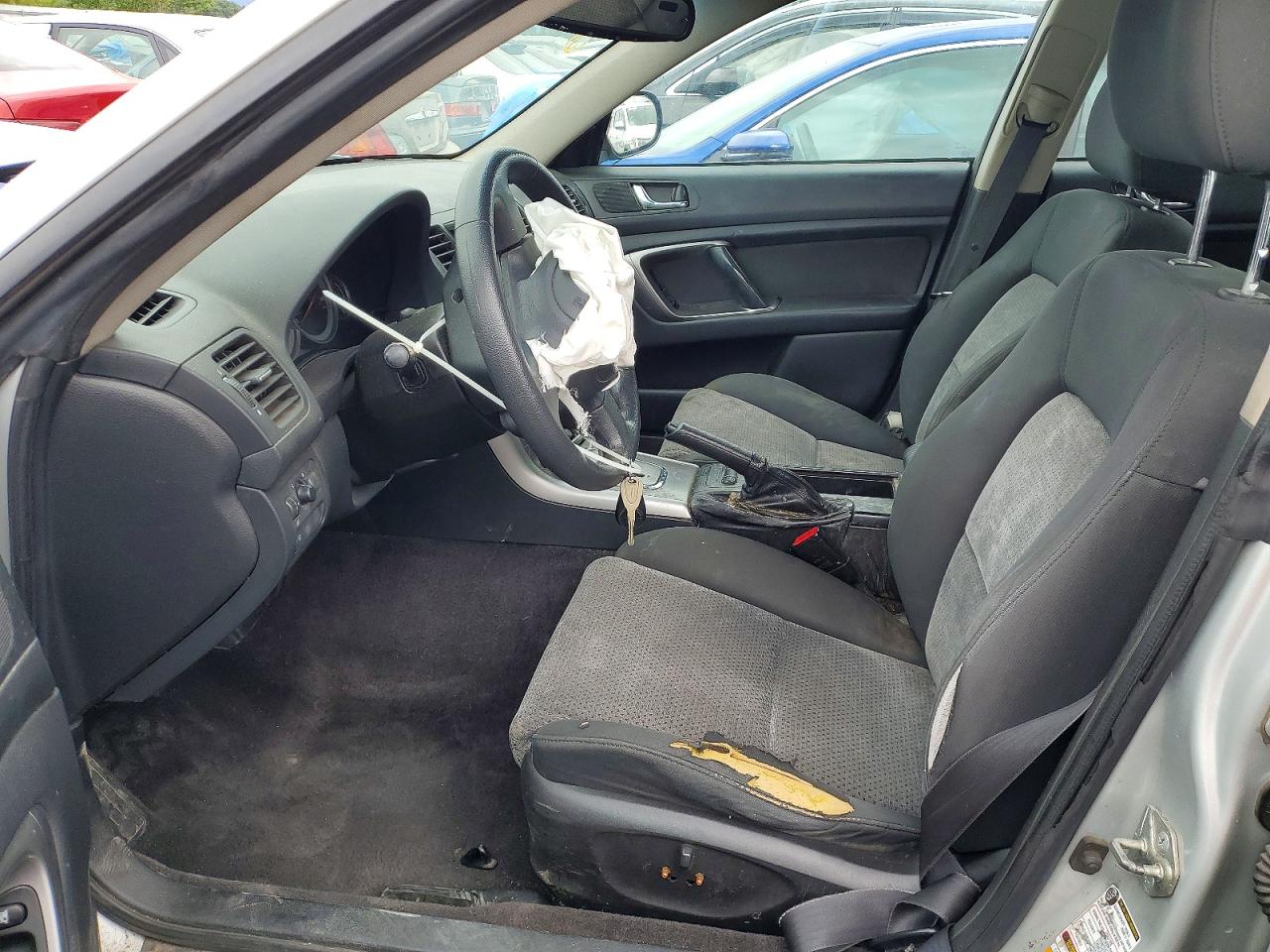 2005 Subaru Legacy Outback 2.5i Серебряный vin: 4S4BP61C957365822