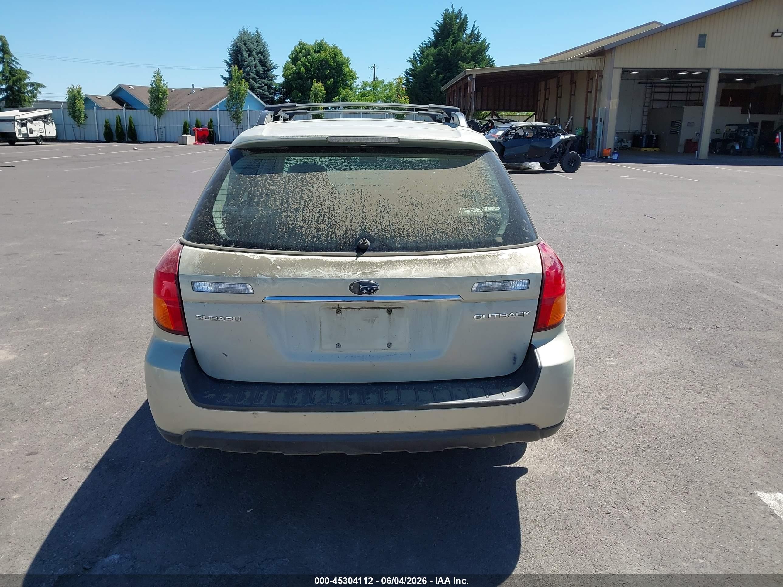 2006 Subaru Outback 2.5i Gold vin: 4S4BP61C967362419