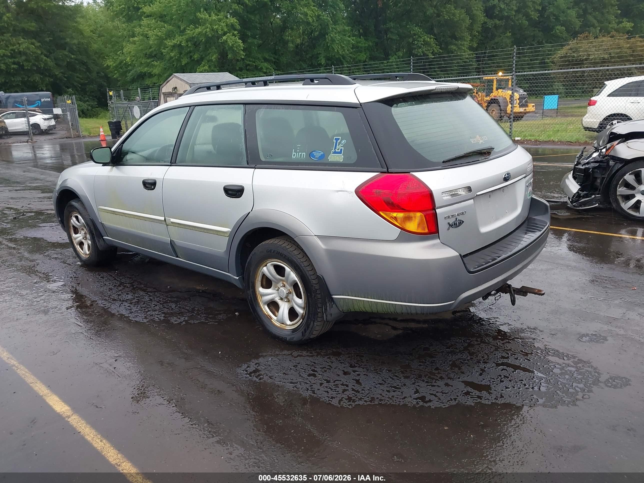 2007 Subaru Outback 2.5i Basic Silver vin: 4S4BP61C976322204