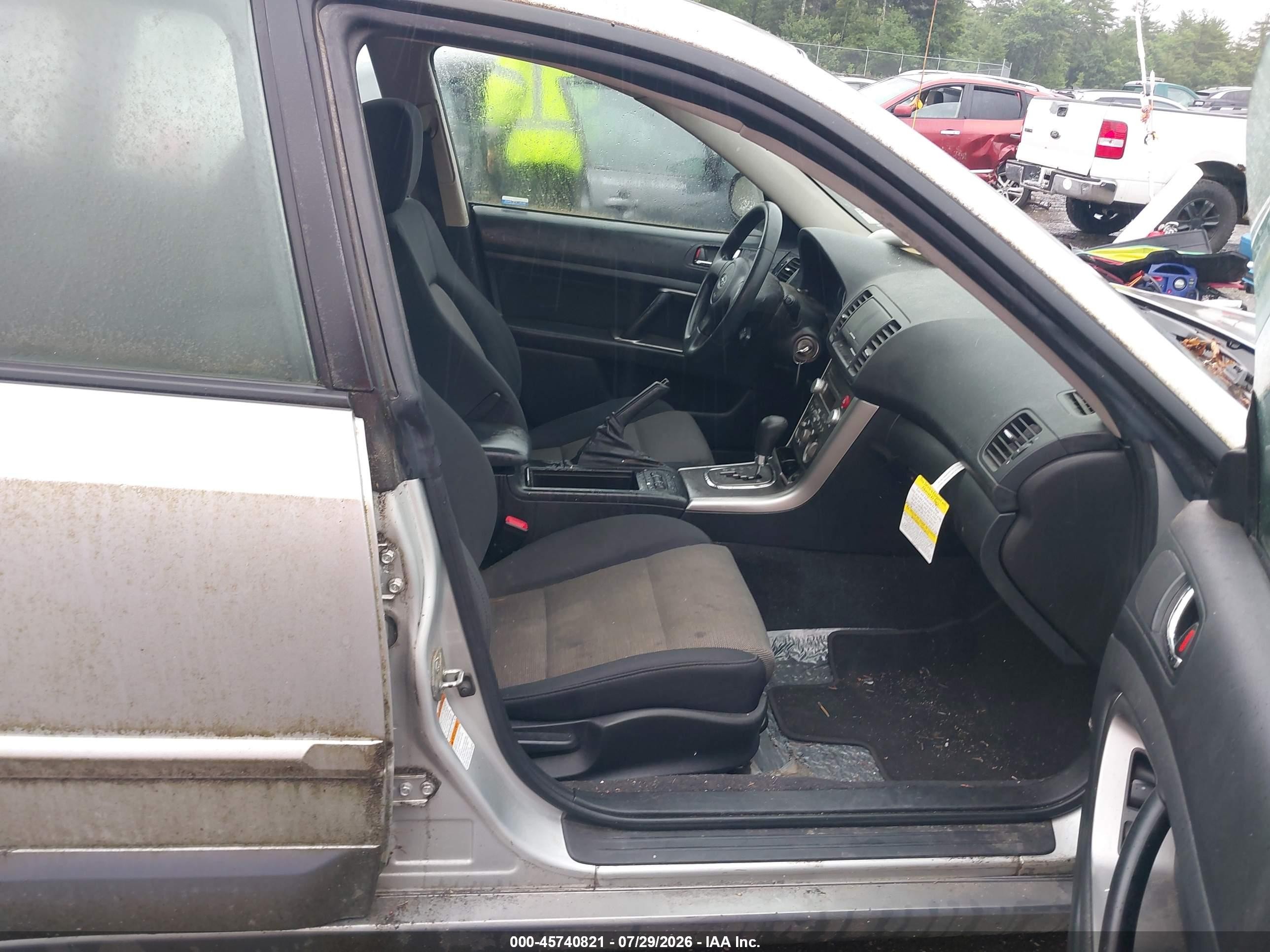 2007 Subaru Outback 2.5i Silver vin: 4S4BP61C977337425